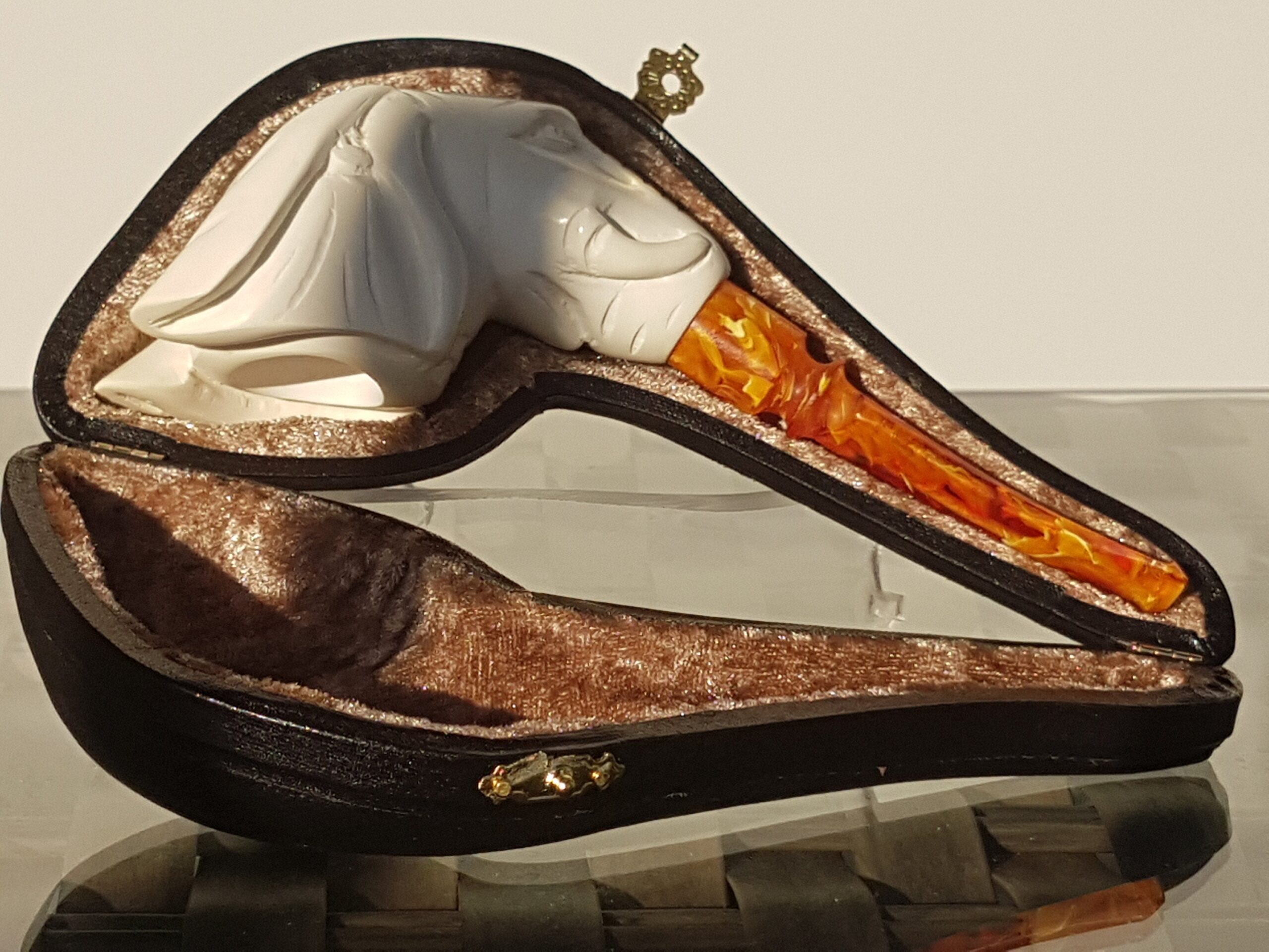 African elephant high quality block meerschaum pipes with its fitted case, Art,Smoking,Collection - Image 6
