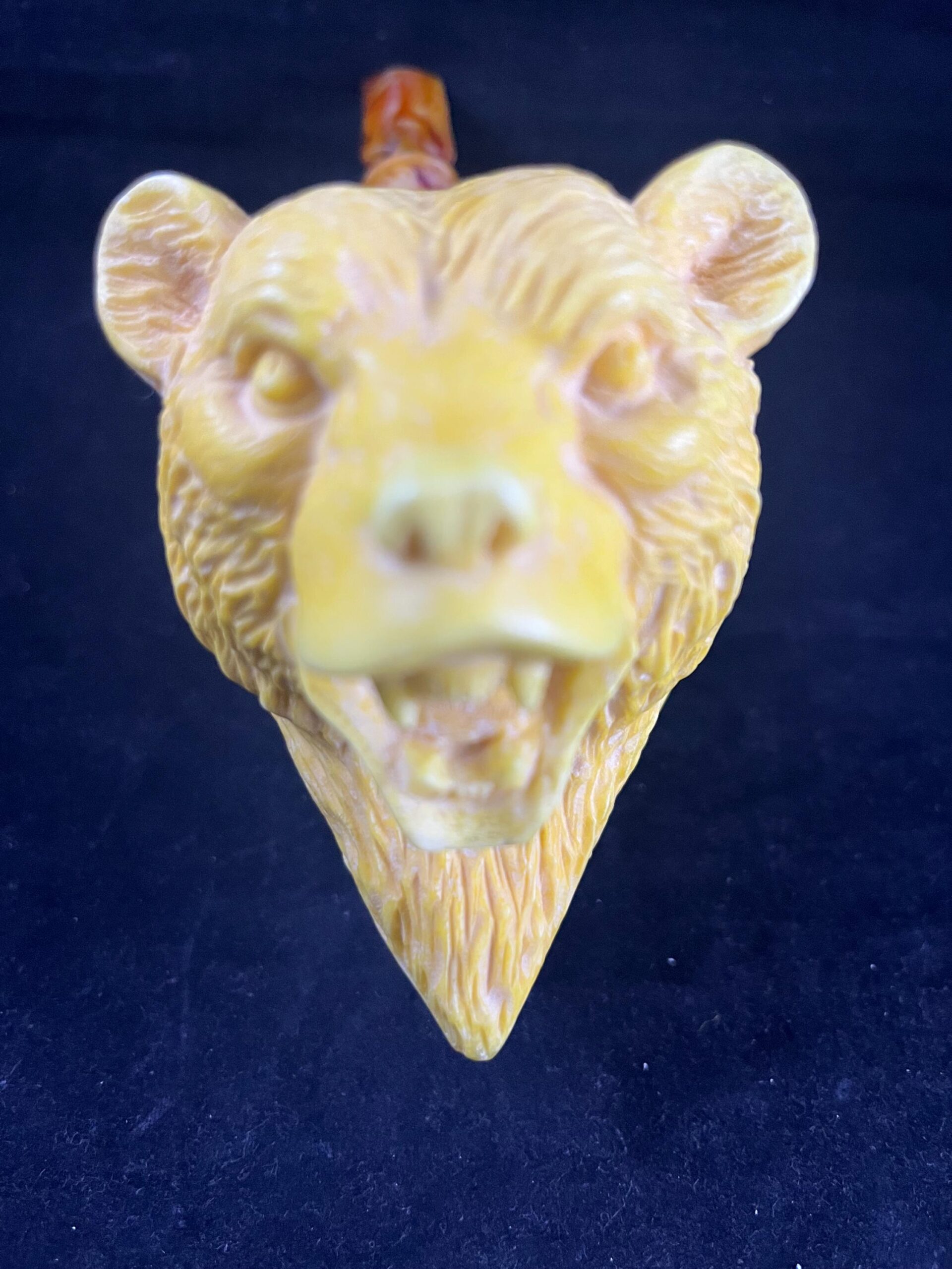 Hand-Carved Bear Head Meerschaum Pipe – Unique Yellow – Collectible Smoking Gift from Turkey