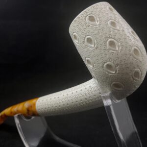 Drops of Elegance - Classic Meerschaum Pipe with Teardrop Carving – Collector’s Choice