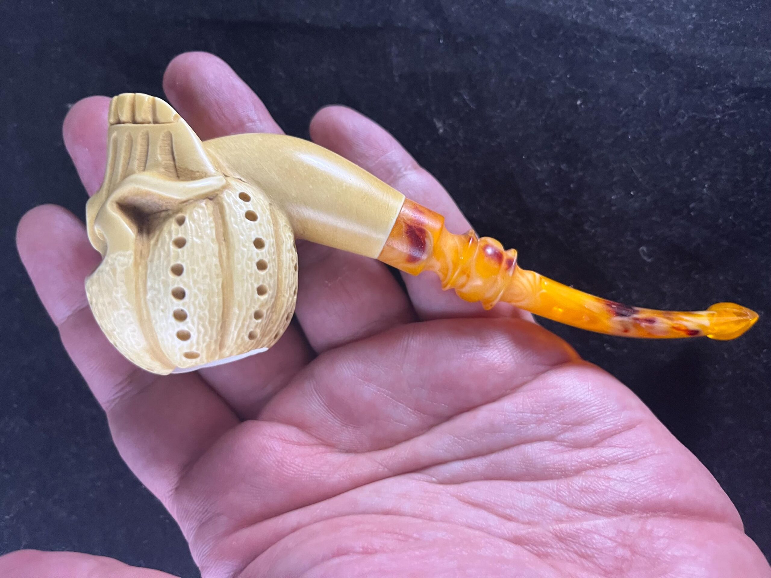 Skull Design Meerschaum Pipe – Octopus Skull Design, Unique Collectible - Image 7