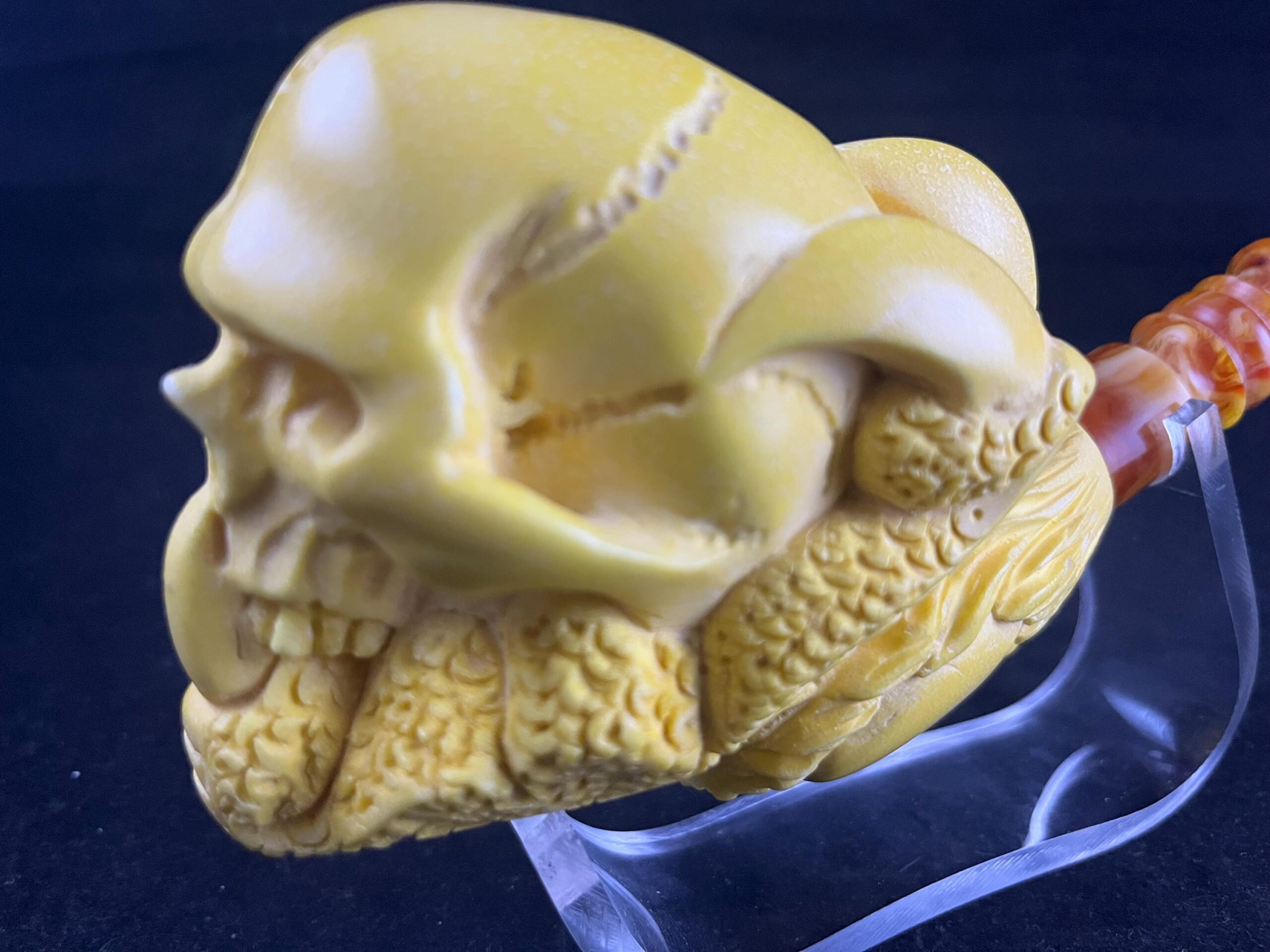 Skull & Dragon Claw Design, Unique Collectible Smoking Pipe - Image 5