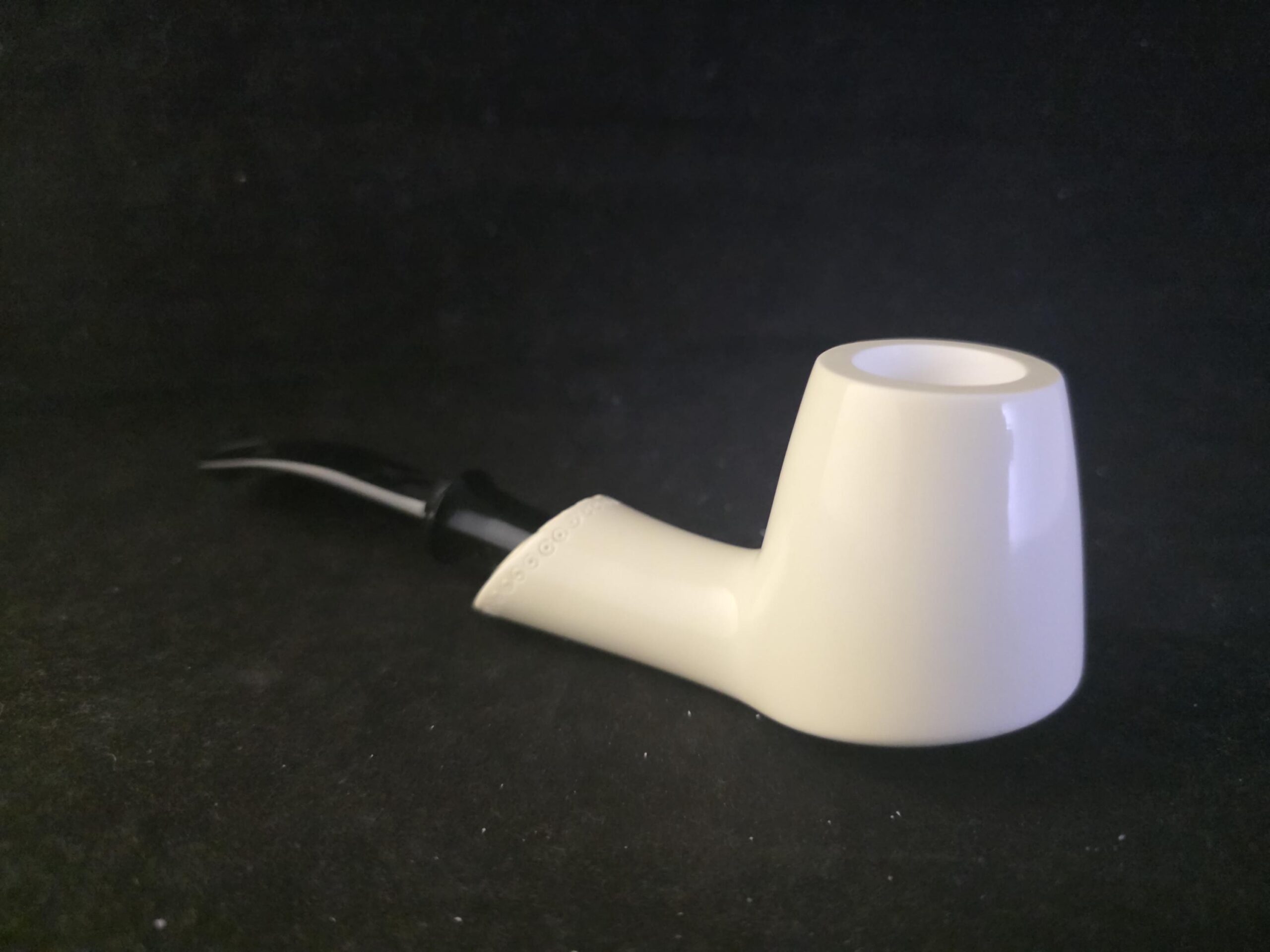 Hand Carved Turkish Meerschaum Free Style Pipe – Original Design Smoking Pipe with Acrylic Stem - Image 5