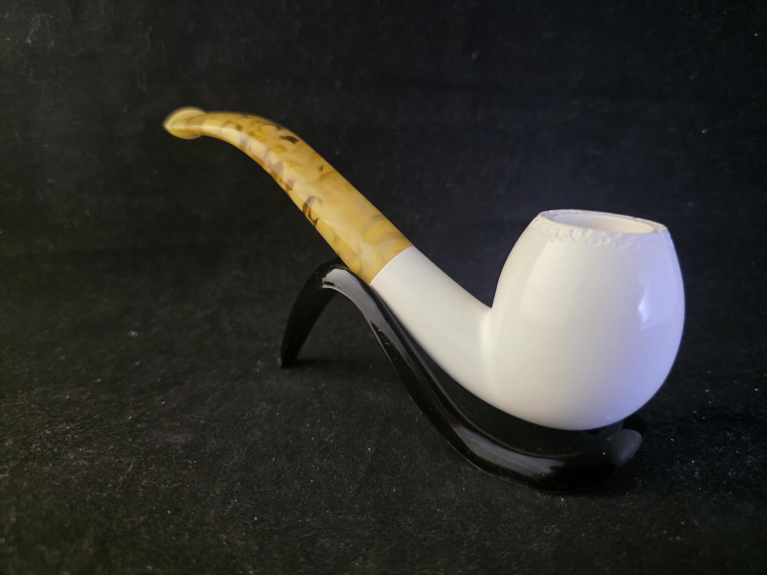 Smooth Apple Turkish Meerschaum Pipe – Lightweight Smoking Pipe with Acrylic Stem - Image 4