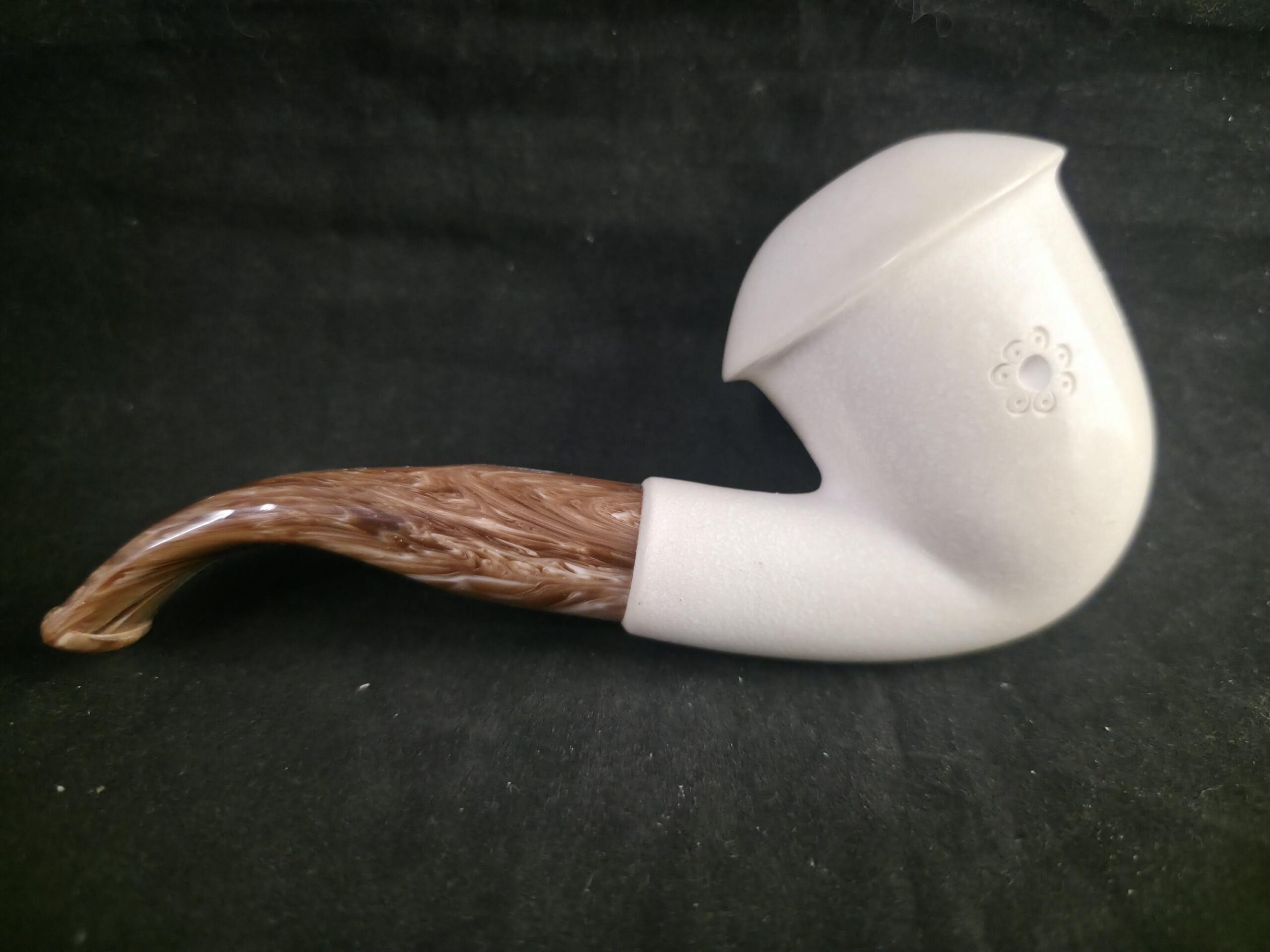 Calabash Meerschaum Pipe with acrylic Stem and filter - Image 8