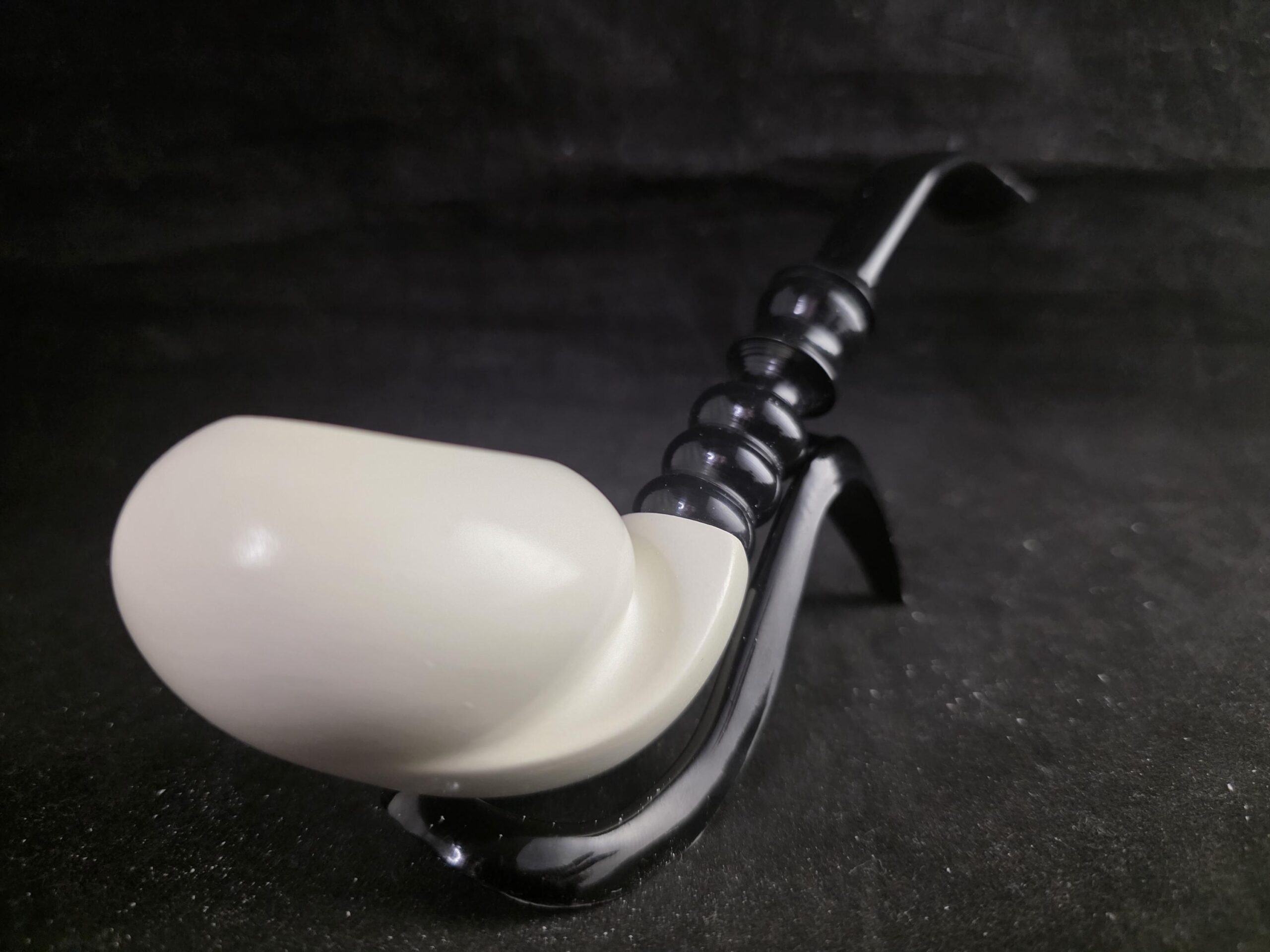 Free Design Apple Shape Meerschaum Pipe with acrylic stem - Image 5