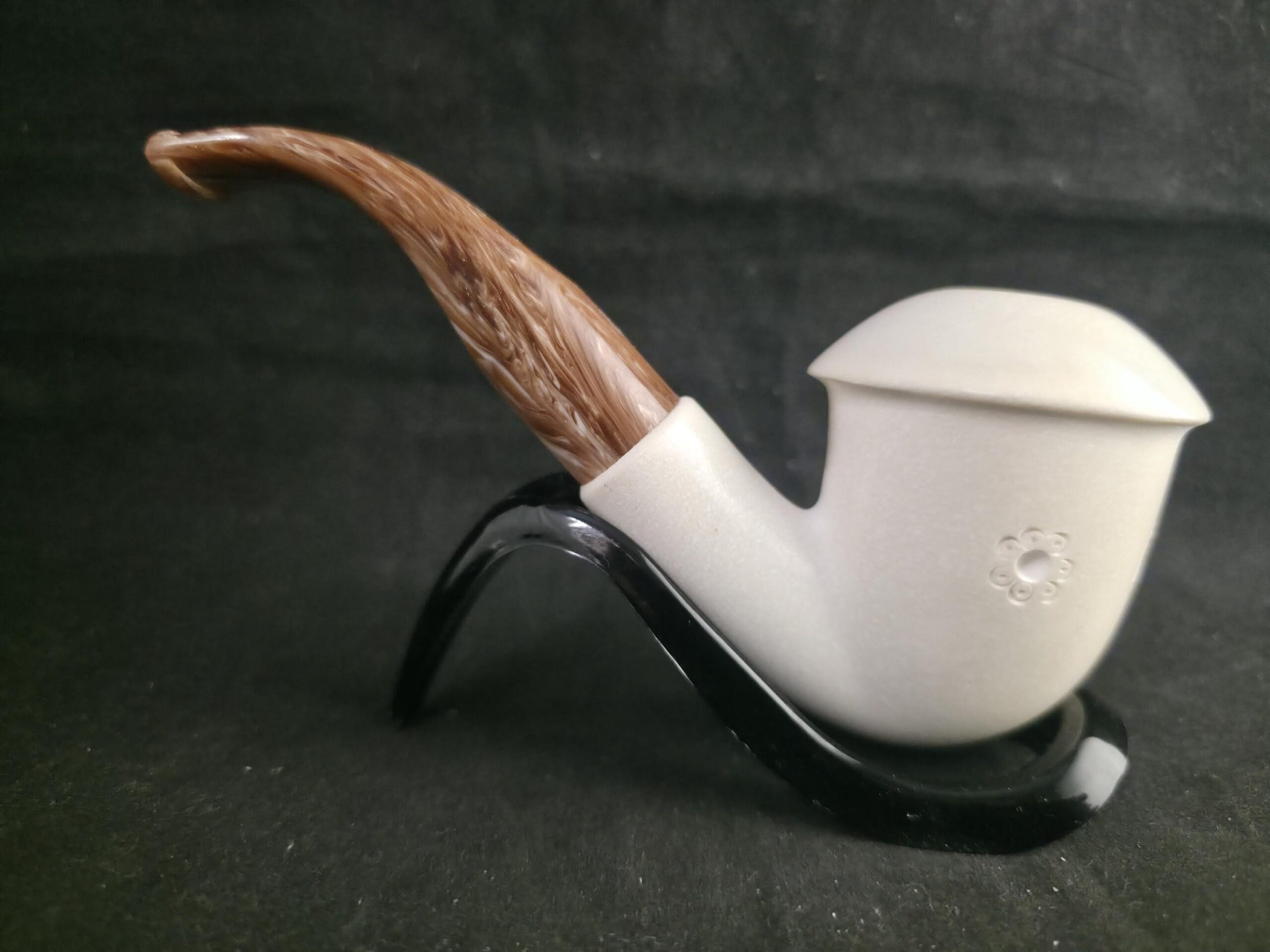 Calabash Meerschaum Pipe with acrylic Stem and filter - Image 7