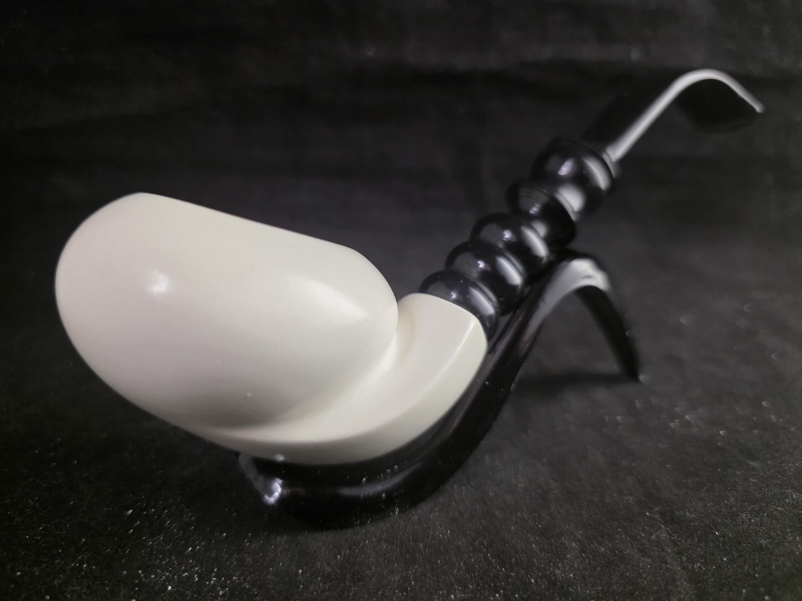 Free Design Apple Shape Meerschaum Pipe with acrylic stem - Image 3