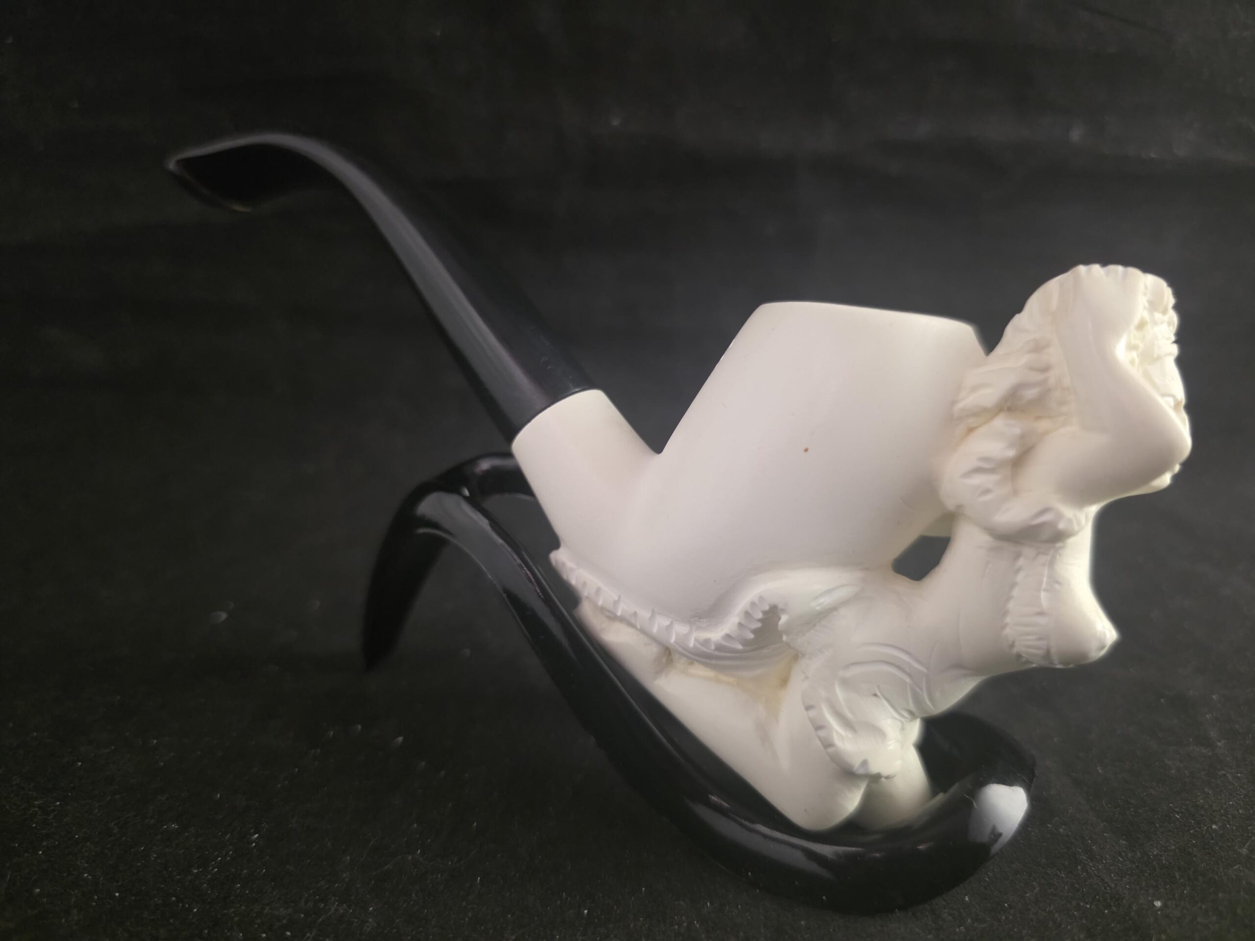 Pretty Lady Meerschaum Pipe with Acrylic Stem - Image 9