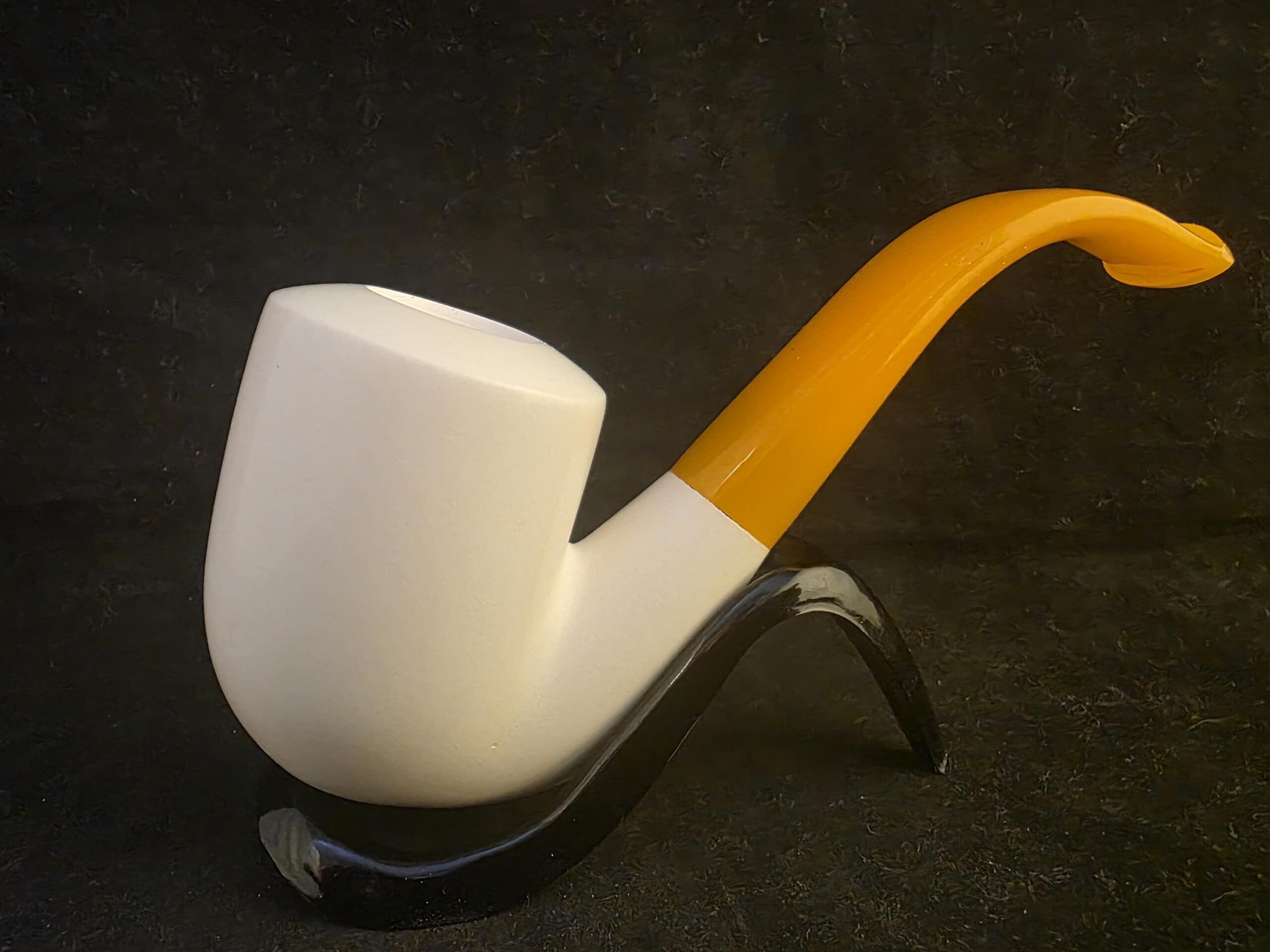 SmoothClassic Meerschaum Pipe with Acrylic Stem, Hand Carved Pipe - Image 3