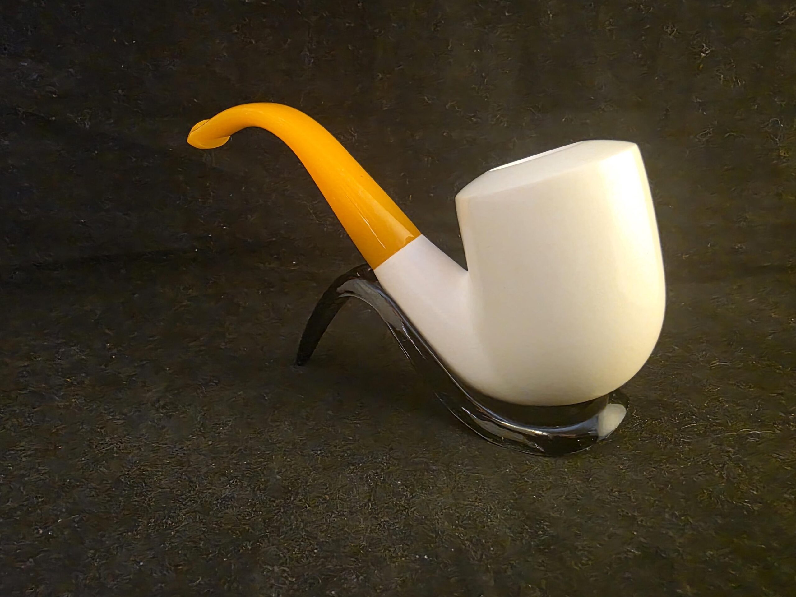 SmoothClassic Meerschaum Pipe with Acrylic Stem, Hand Carved Pipe - Image 4