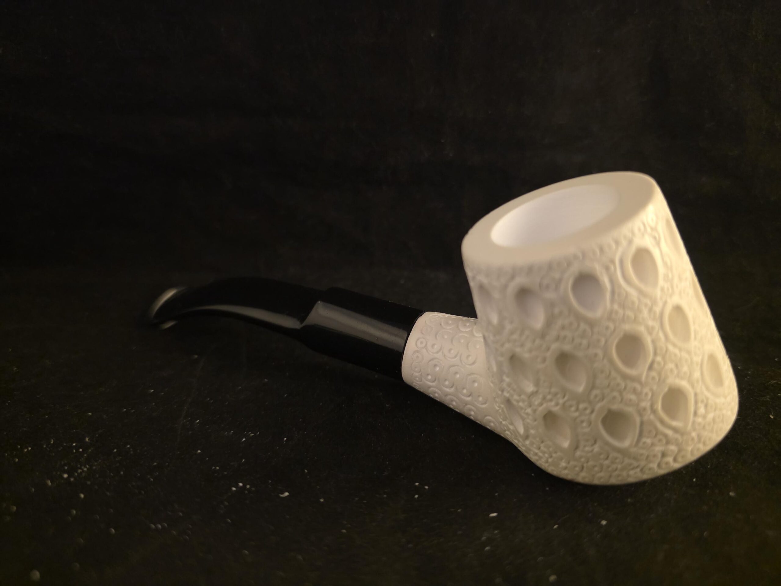 Special Depicted Meerschaum Pipe with Acrylic Stem, Block Meerschaum - Image 7