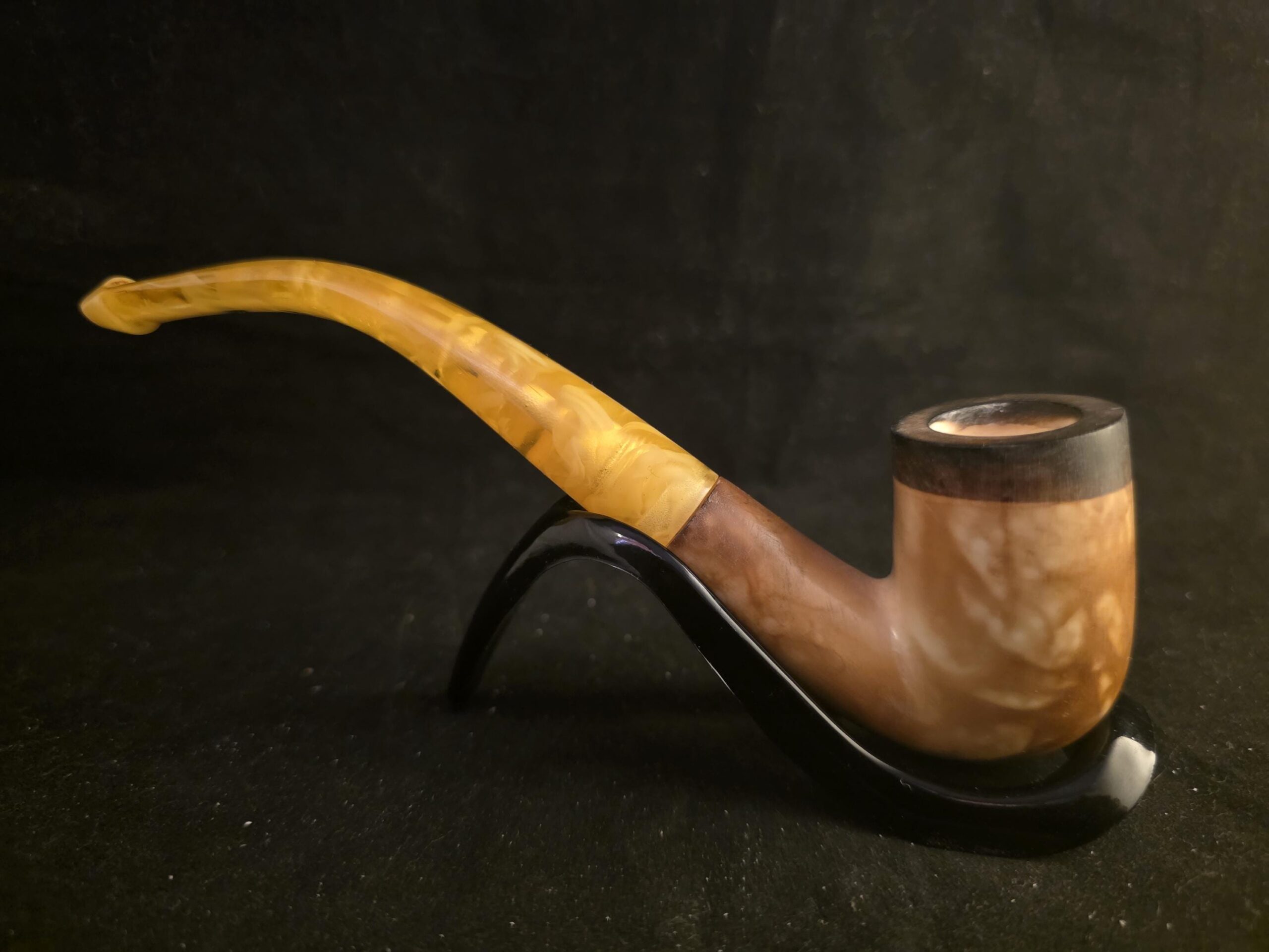 Hand-Carved Lee Van Cleef Meerschaum Pipe – Raindrop Carving – Block Meerschaum - Image 2