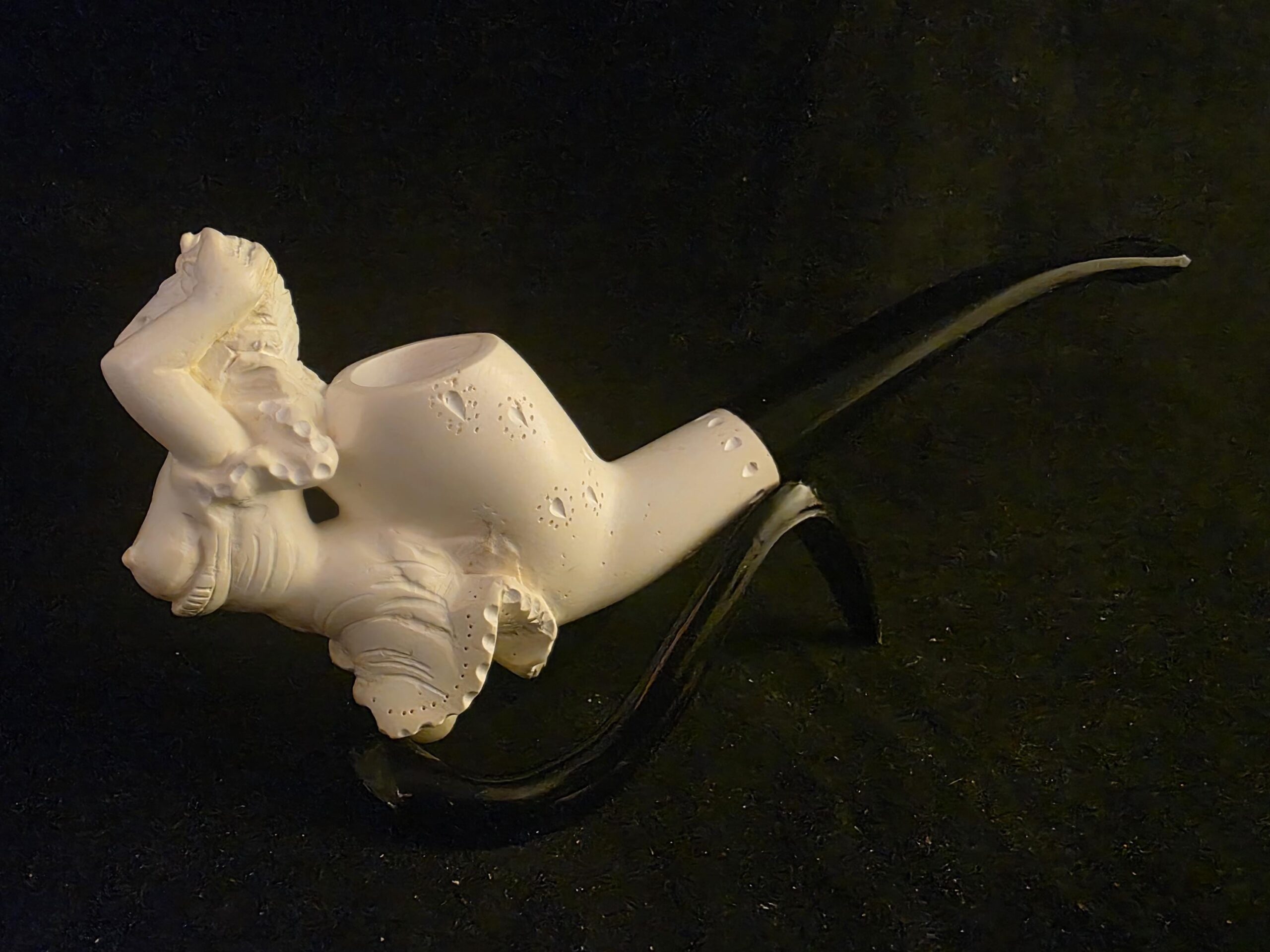 Pretty Lady Meerschaum Pipe with acrylic stem - Image 5