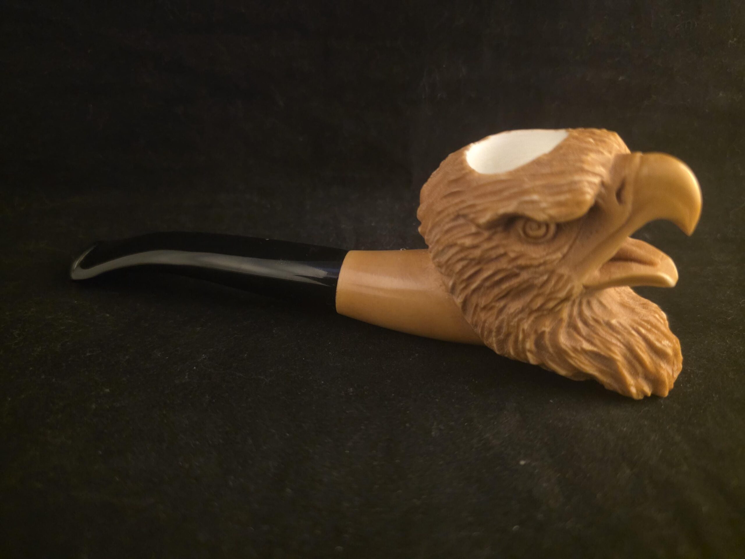 Hand-Carved Lion Figure Block Meerschaum Pipe with fitted case and Acrylic Stem – Signed Artist Piece - Image 7