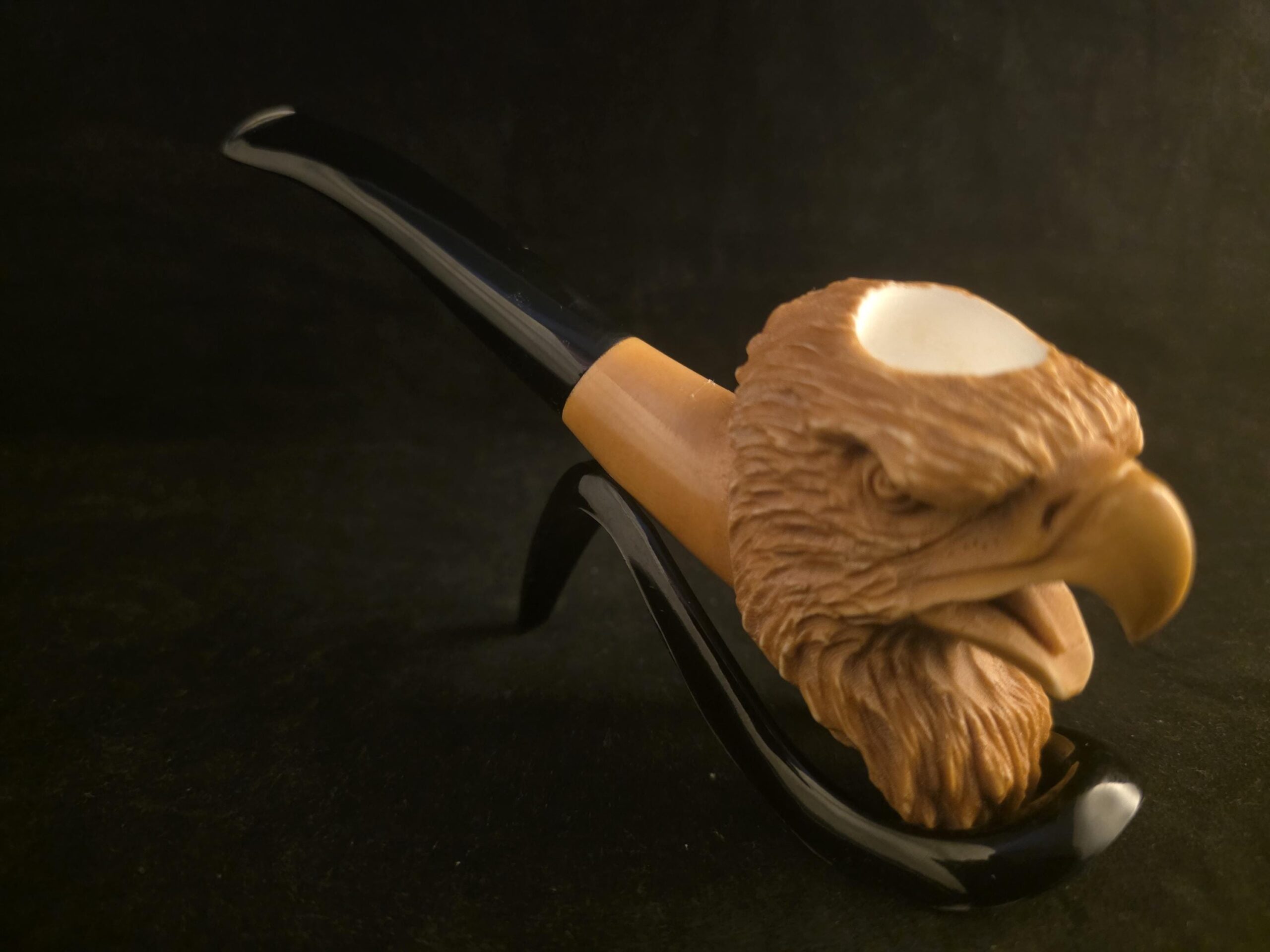 Hand-Carved Lion Figure Block Meerschaum Pipe with fitted case and Acrylic Stem – Signed Artist Piece - Image 6