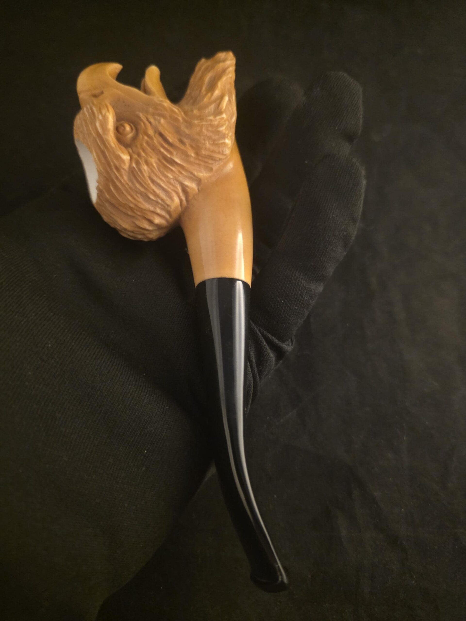 Hand-Carved Lion Figure Block Meerschaum Pipe with fitted case and Acrylic Stem – Signed Artist Piece - Image 9