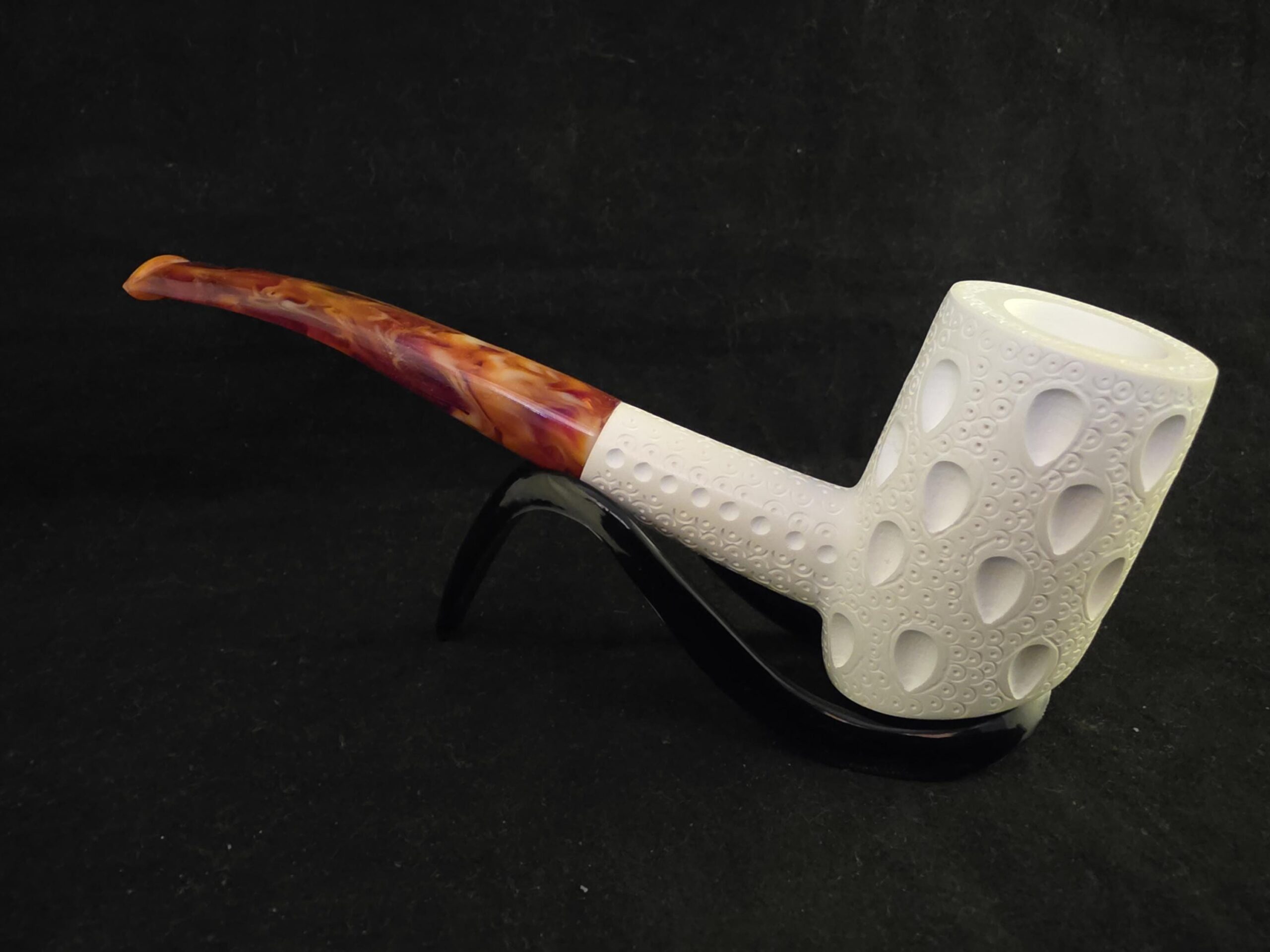 Hand-Carved Poker Meerschaum Pipe – Raindrop Carving – Block Meerschaum - Image 2