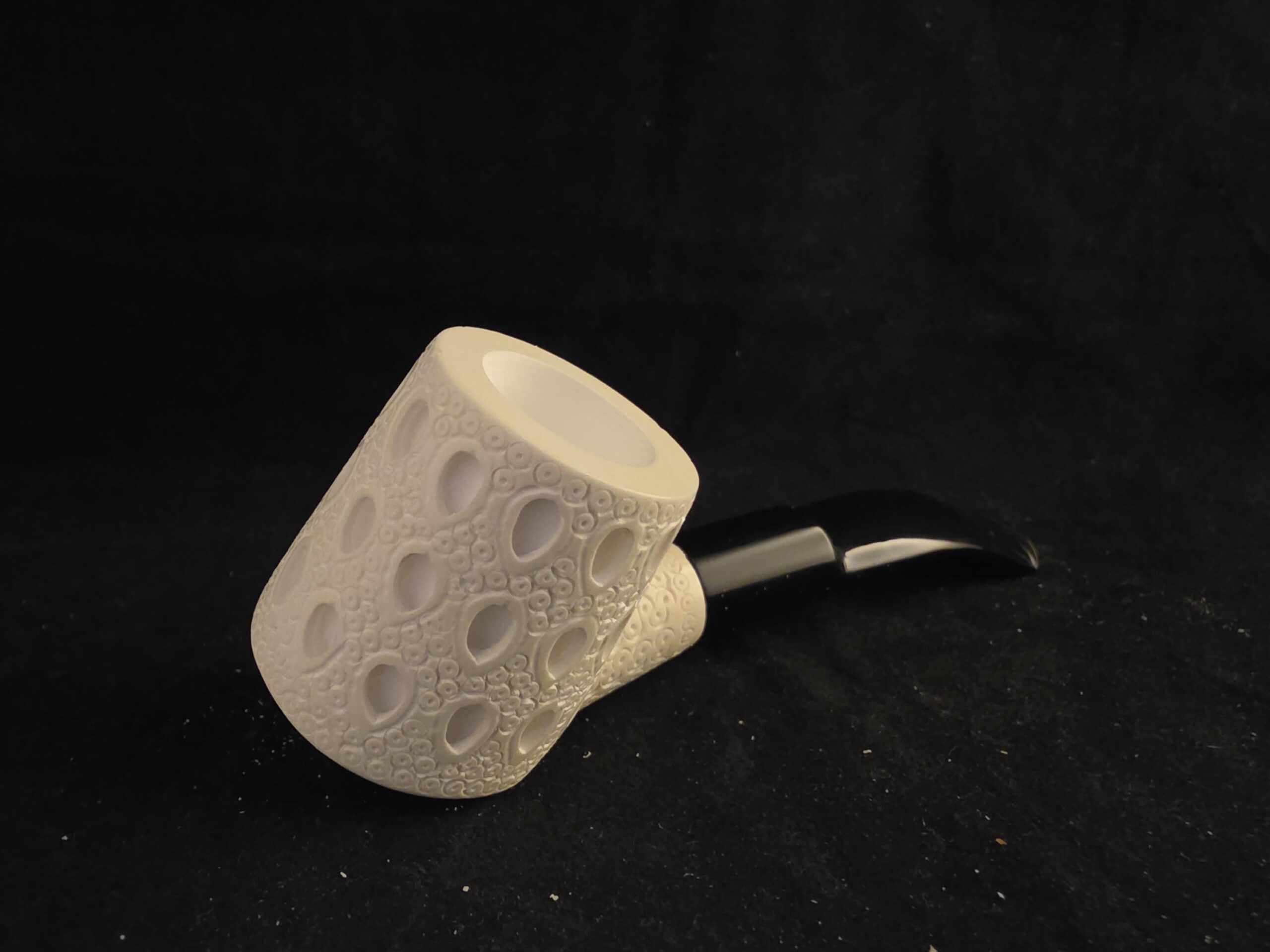 Special Depicted Meerschaum Pipe with Acrylic Stem, Block Meerschaum - Image 6