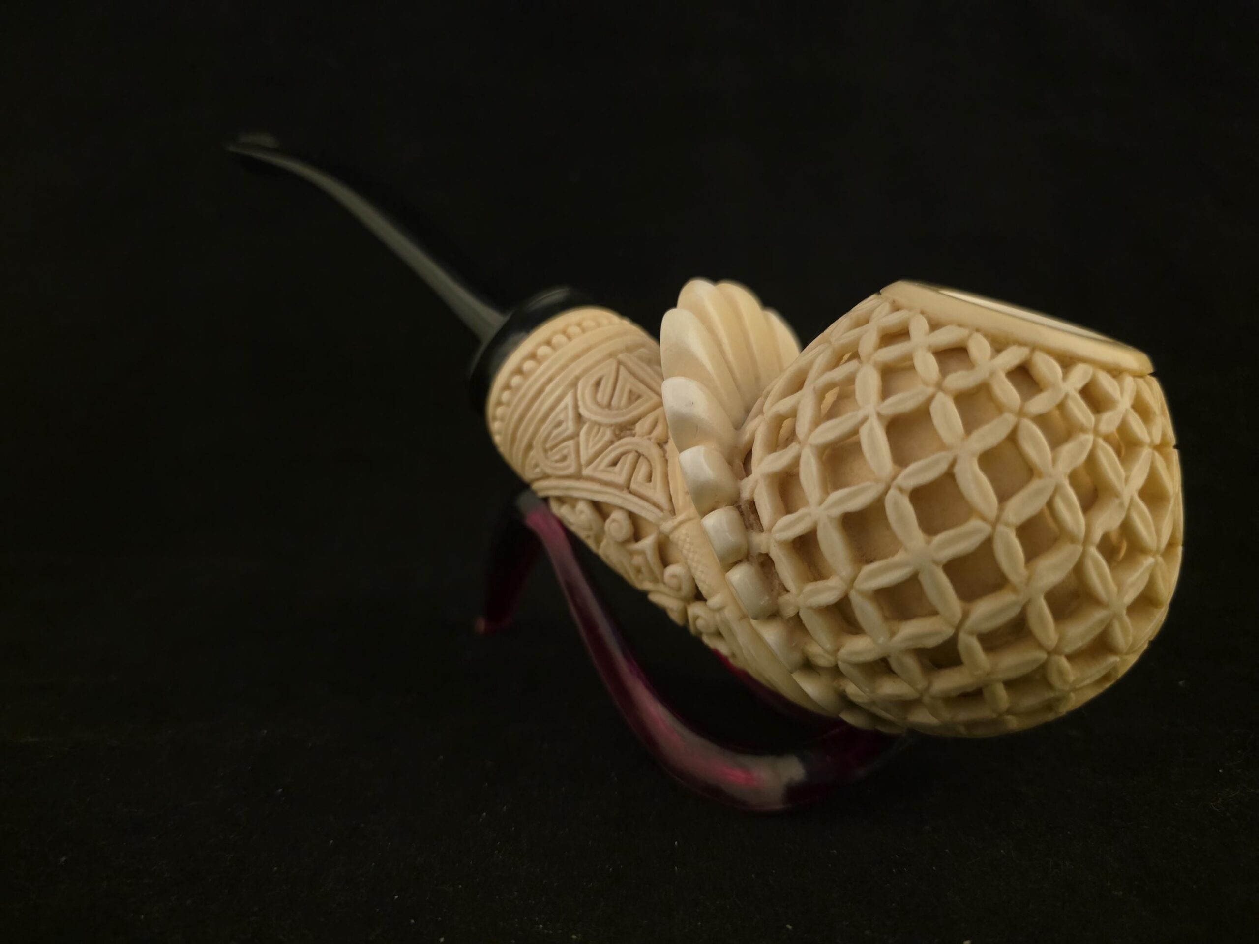 Museum Quality Micro Relief Block Meerschaum Pipe