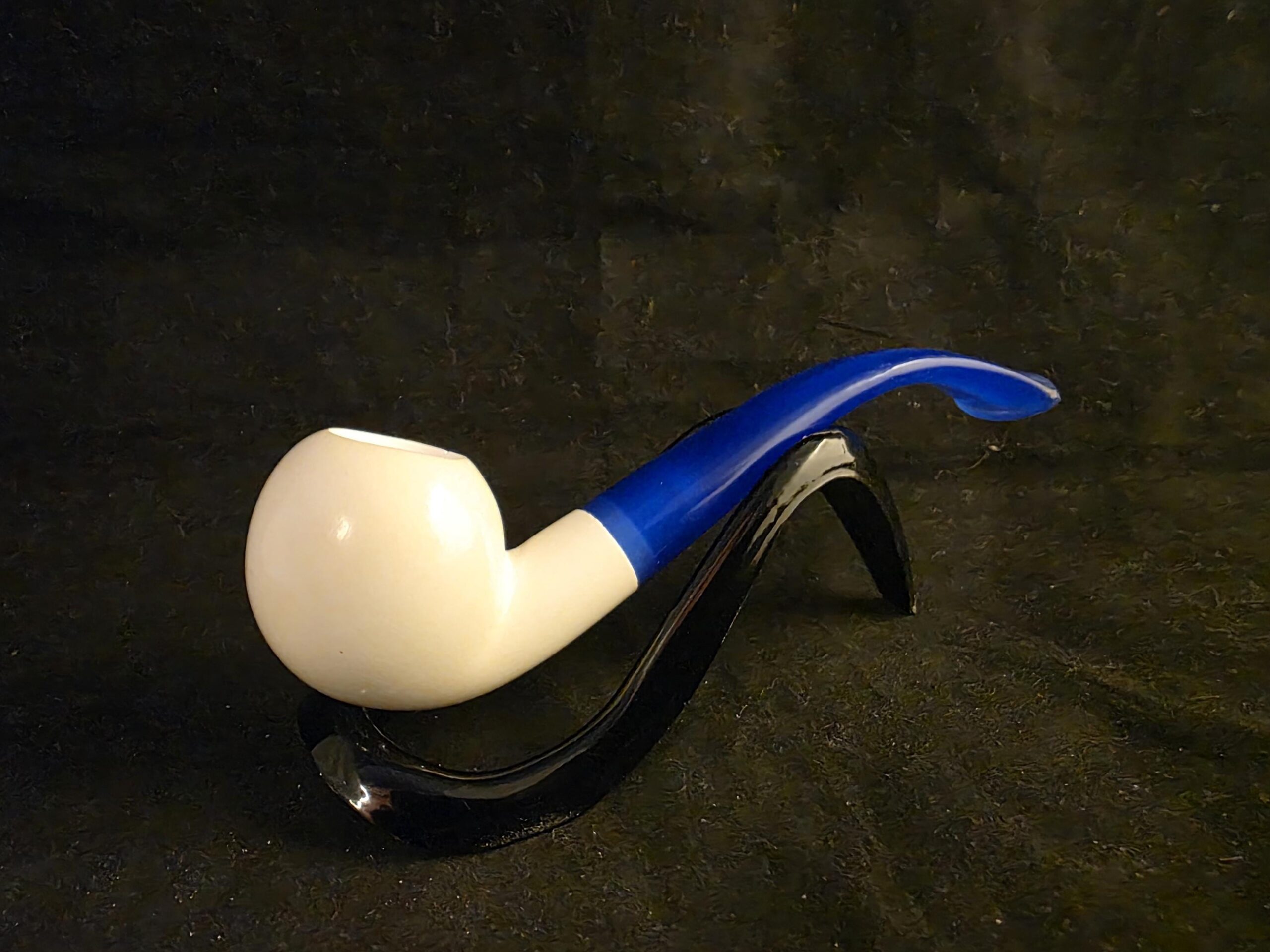Budget-Friendly SmoothApple Meerschaum Pipe with Acrylic Stem - Image 2