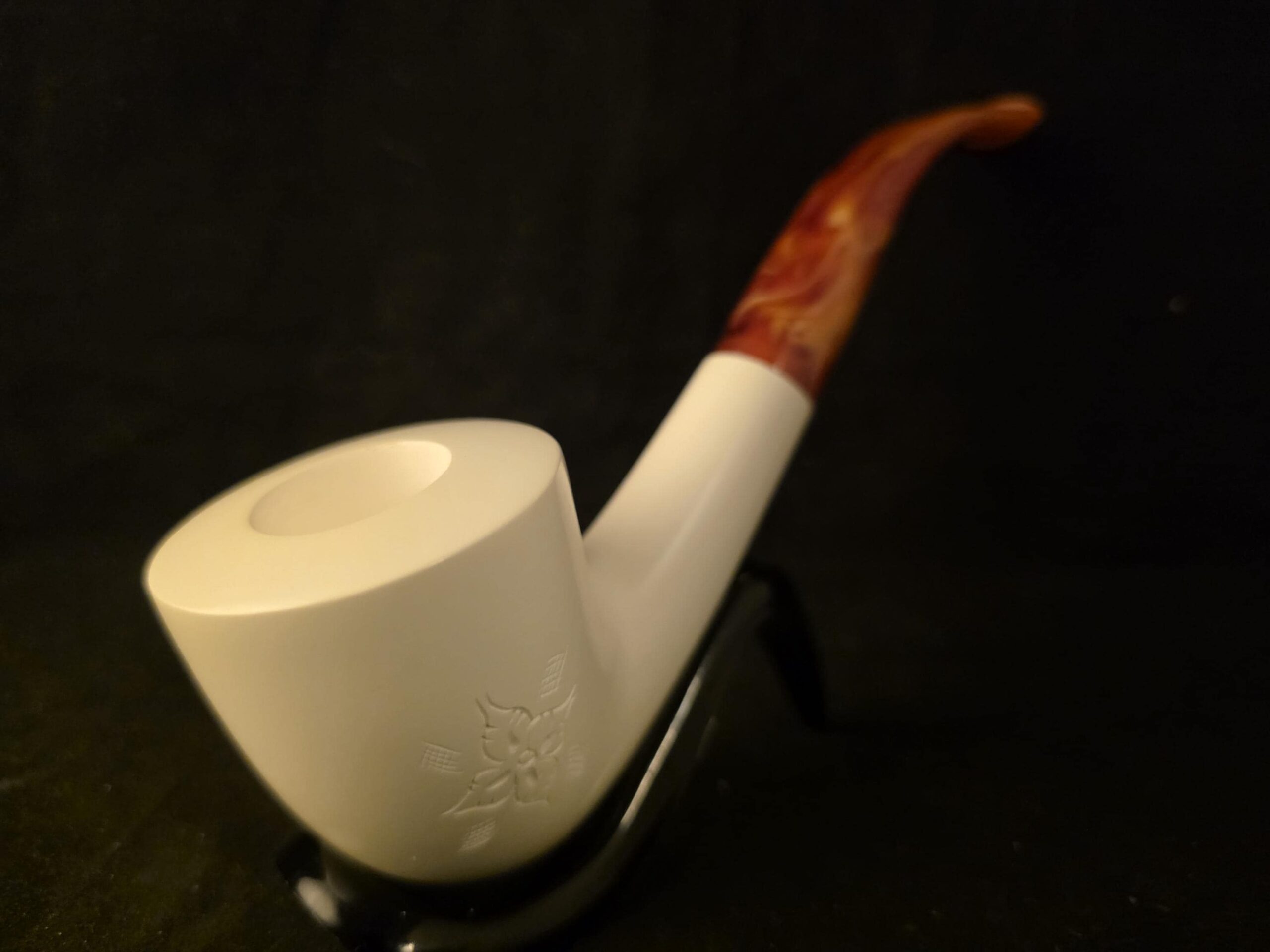 Classic Hand Carved Meerschaum Pipe, Genuine Block Meerschaum Tobacco Pipe, Fitted Case, Handmade in Eskişehir - Image 3