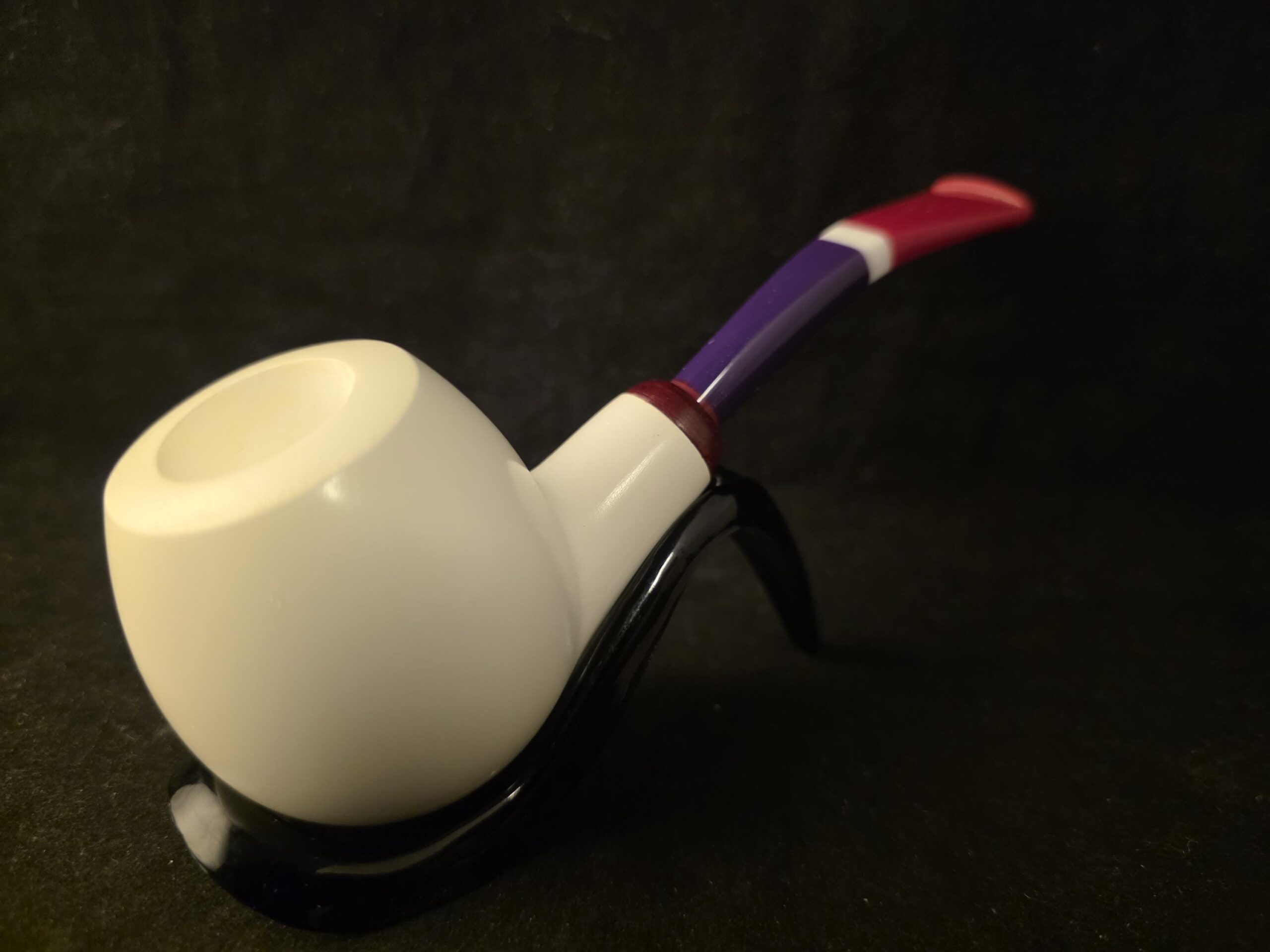Smooth Apple Meerschaum Pipe, Unique Color Stem, Genuine Block, Fitted Case, Handmade Collectible - Image 4