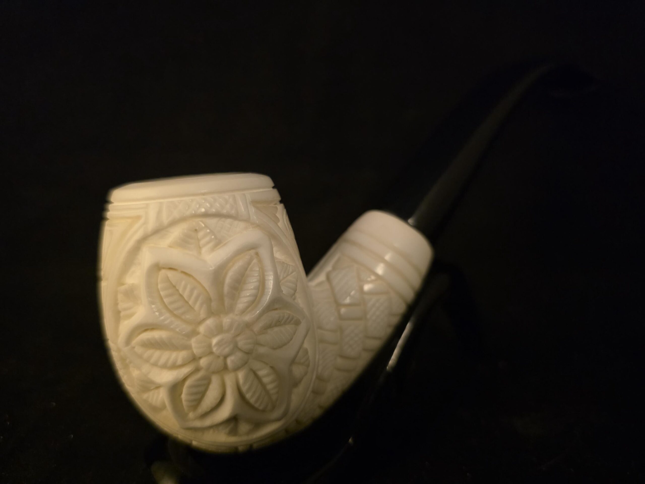 Special relif Work Meerschaum Pipe , Acrylic Stem, Block Meerschaum, Ottoman Floral Design - Image 8