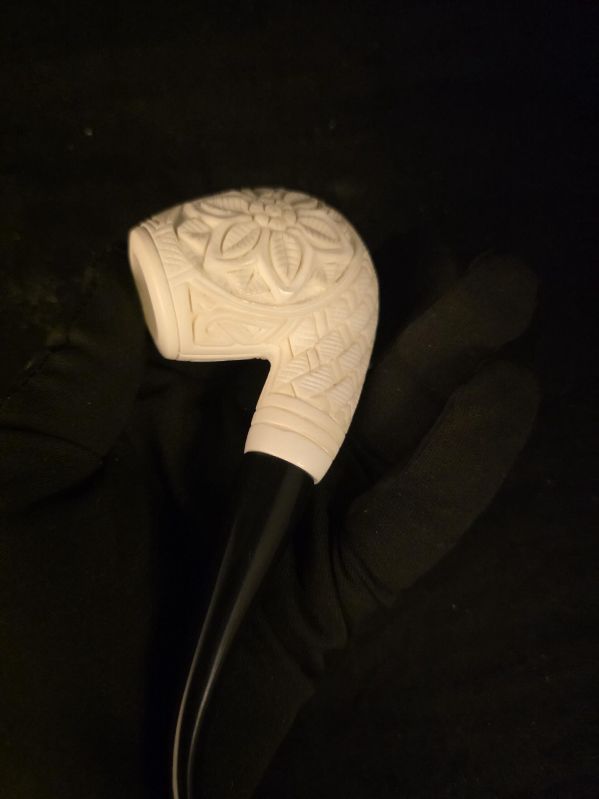 Special relif Work Meerschaum Pipe , Acrylic Stem, Block Meerschaum, Ottoman Floral Design - Image 2