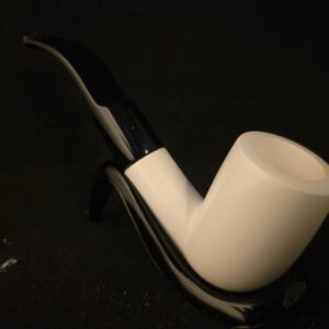 Smooth Classic meerschaum Pipe, Fitted Case, Elegant Design