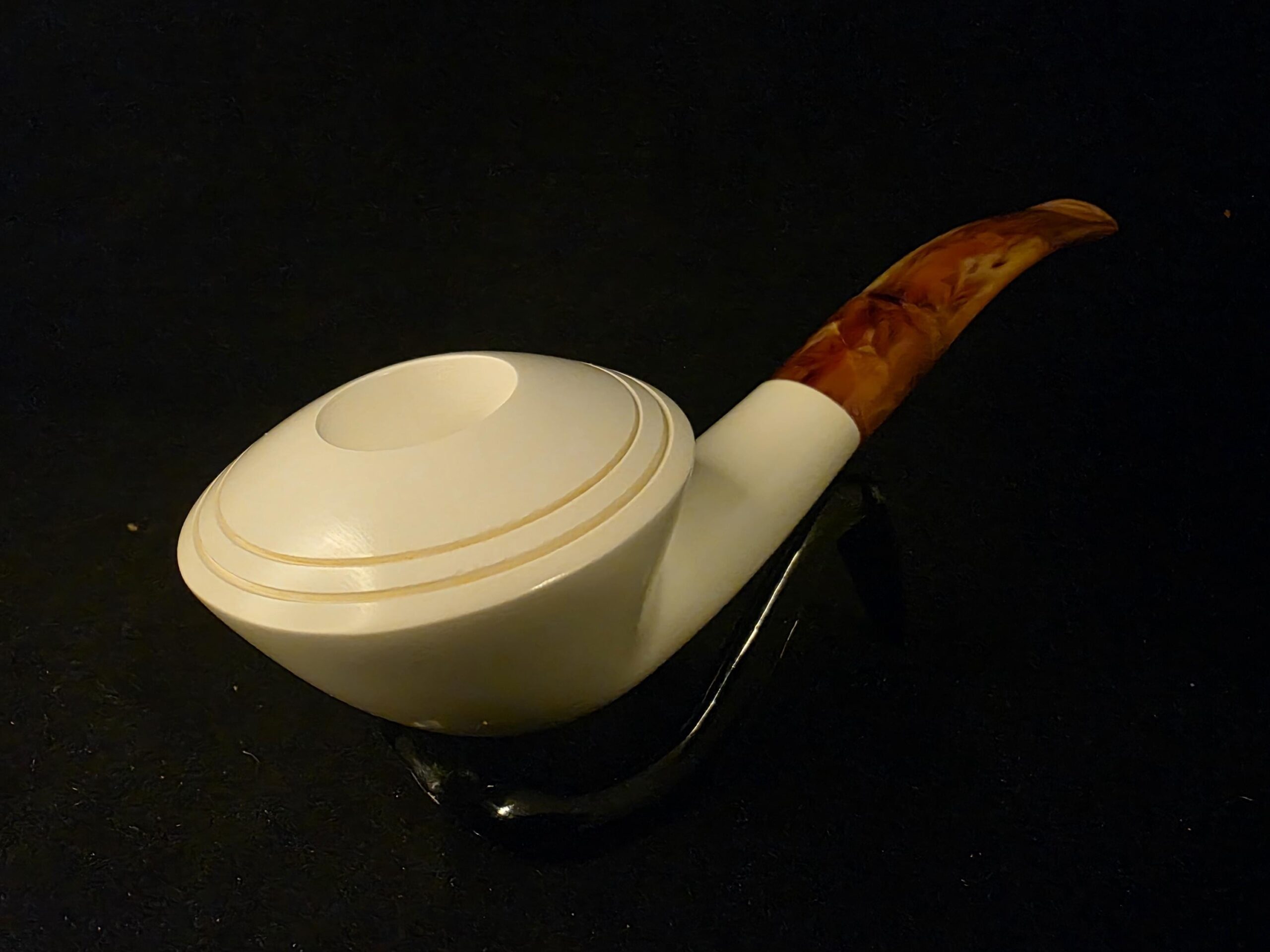 Smooth Bulldog Meerschaum Pipe, Large Bowl, Fitted Case