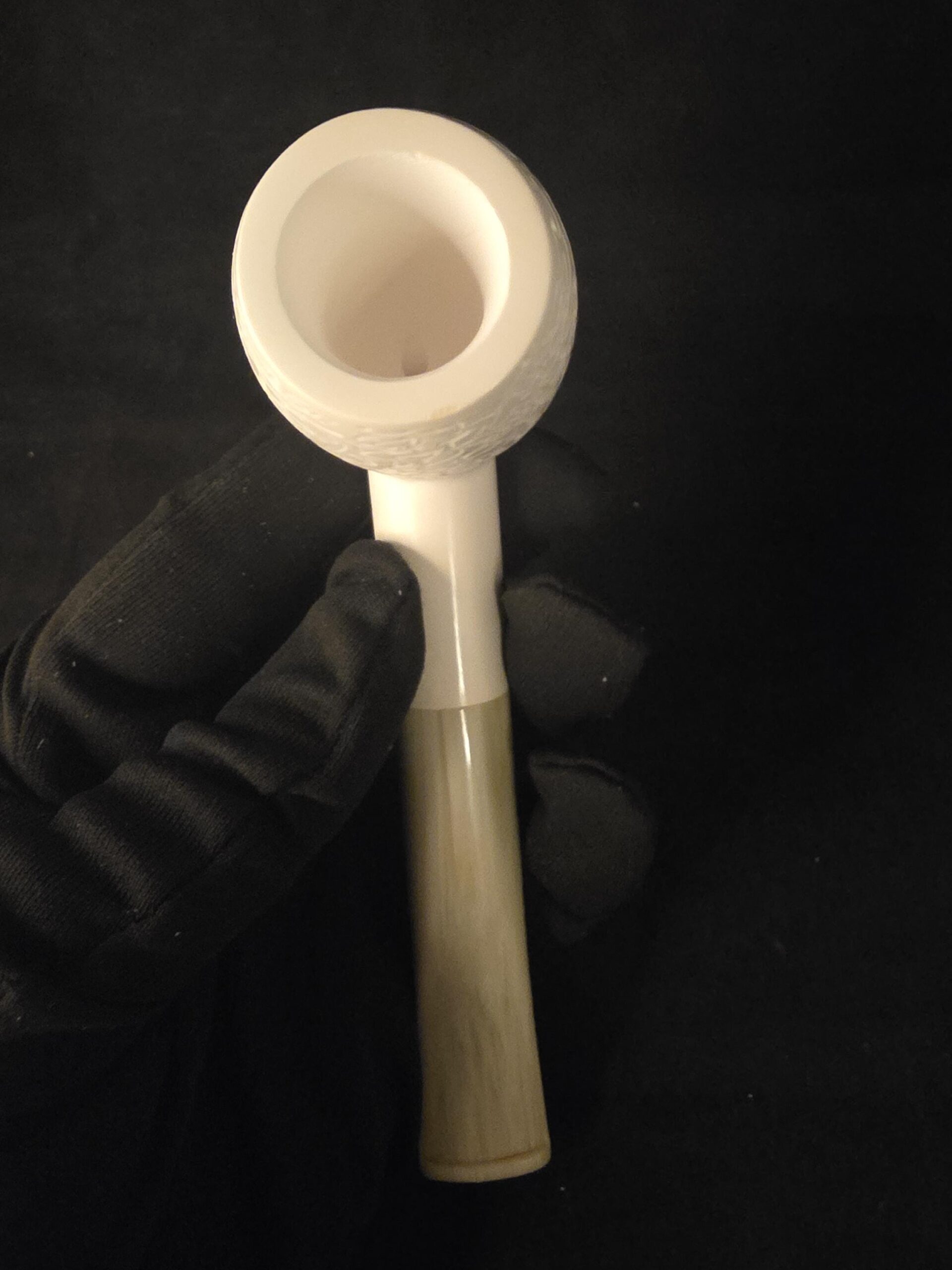 Depicted Classic Meerschaum Pipe, Block Meerschaum Fitted Case, Special Stem Design - Image 8