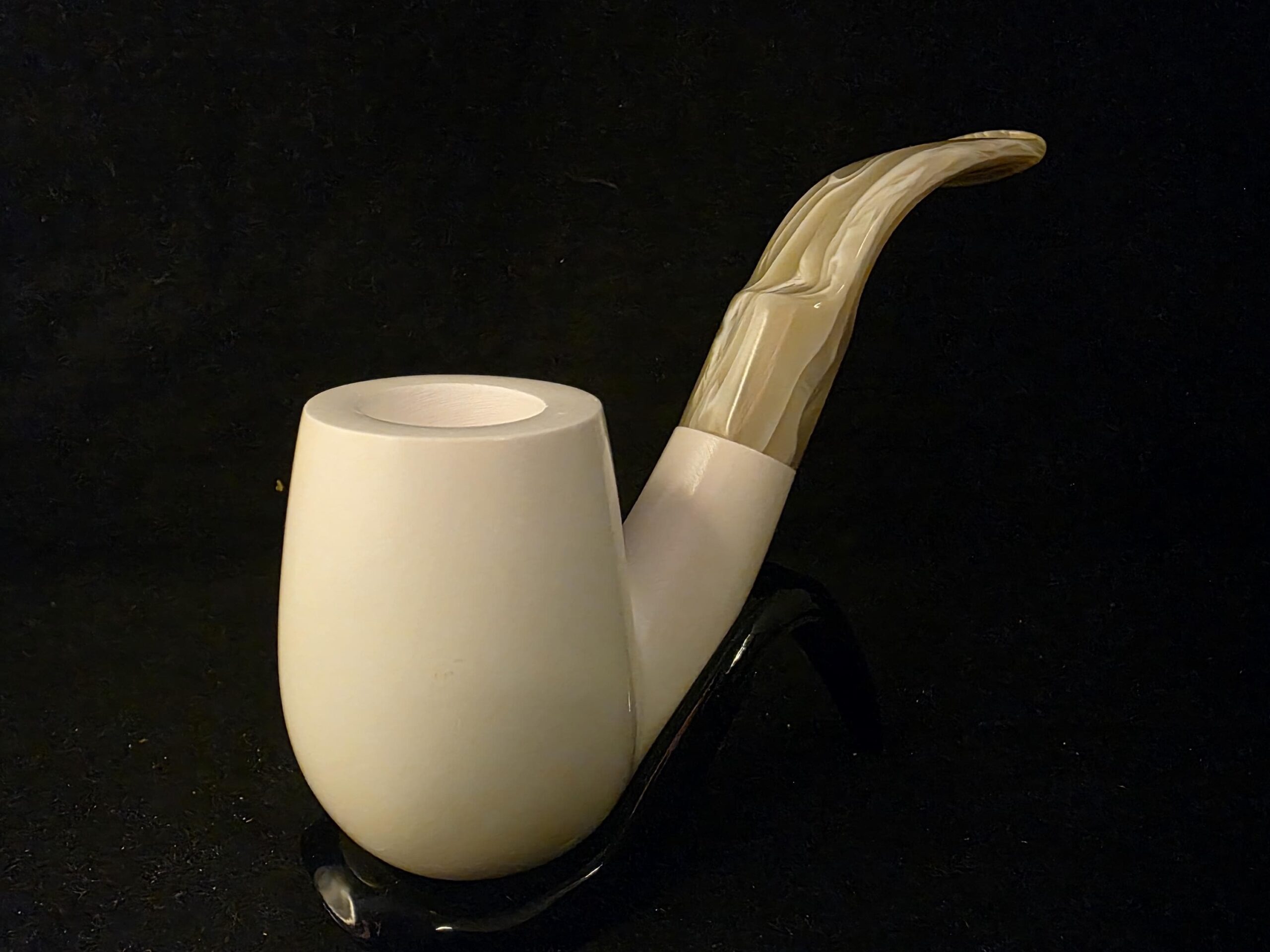 Smooth Billard Model Meerschaum Pipe, Fitted Case, Block Meerschaum - Image 3