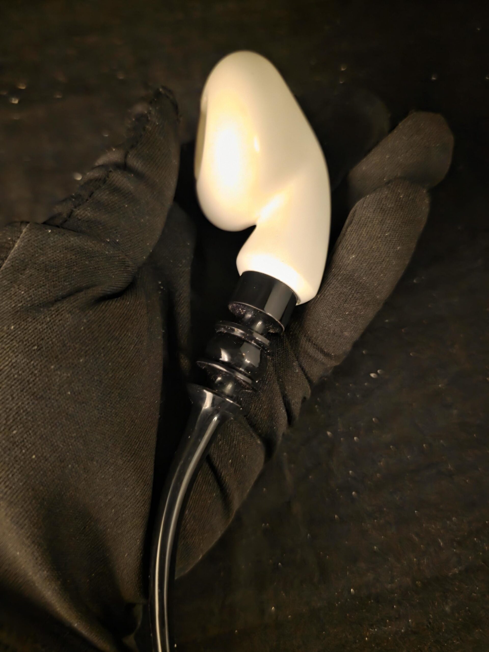 Elegant Smooth Apple Meerschaum Pipe with Special Stem Design - Image 6