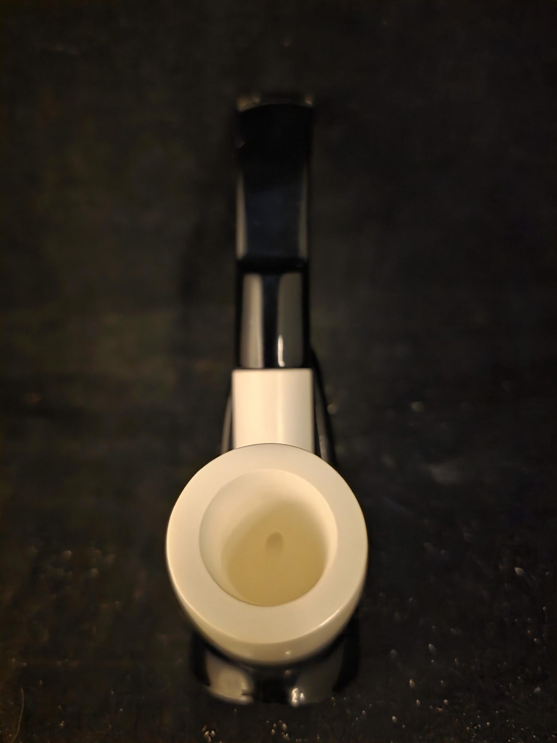 Smooth Classic meerschaum Pipe, Fitted Case, Elegant Design - Image 2