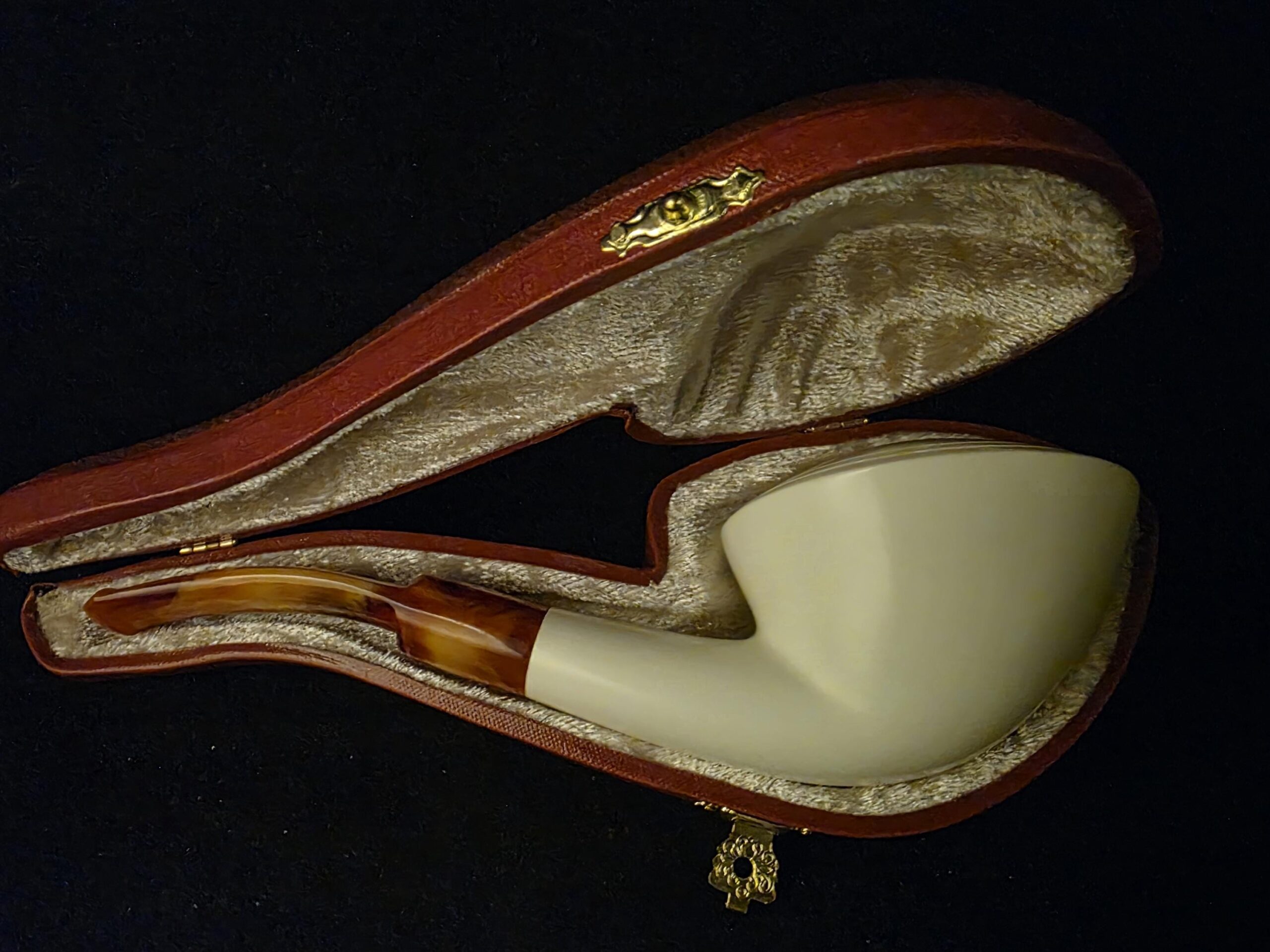 Smooth Bulldog Meerschaum Pipe, Large Bowl, Fitted Case - Image 7