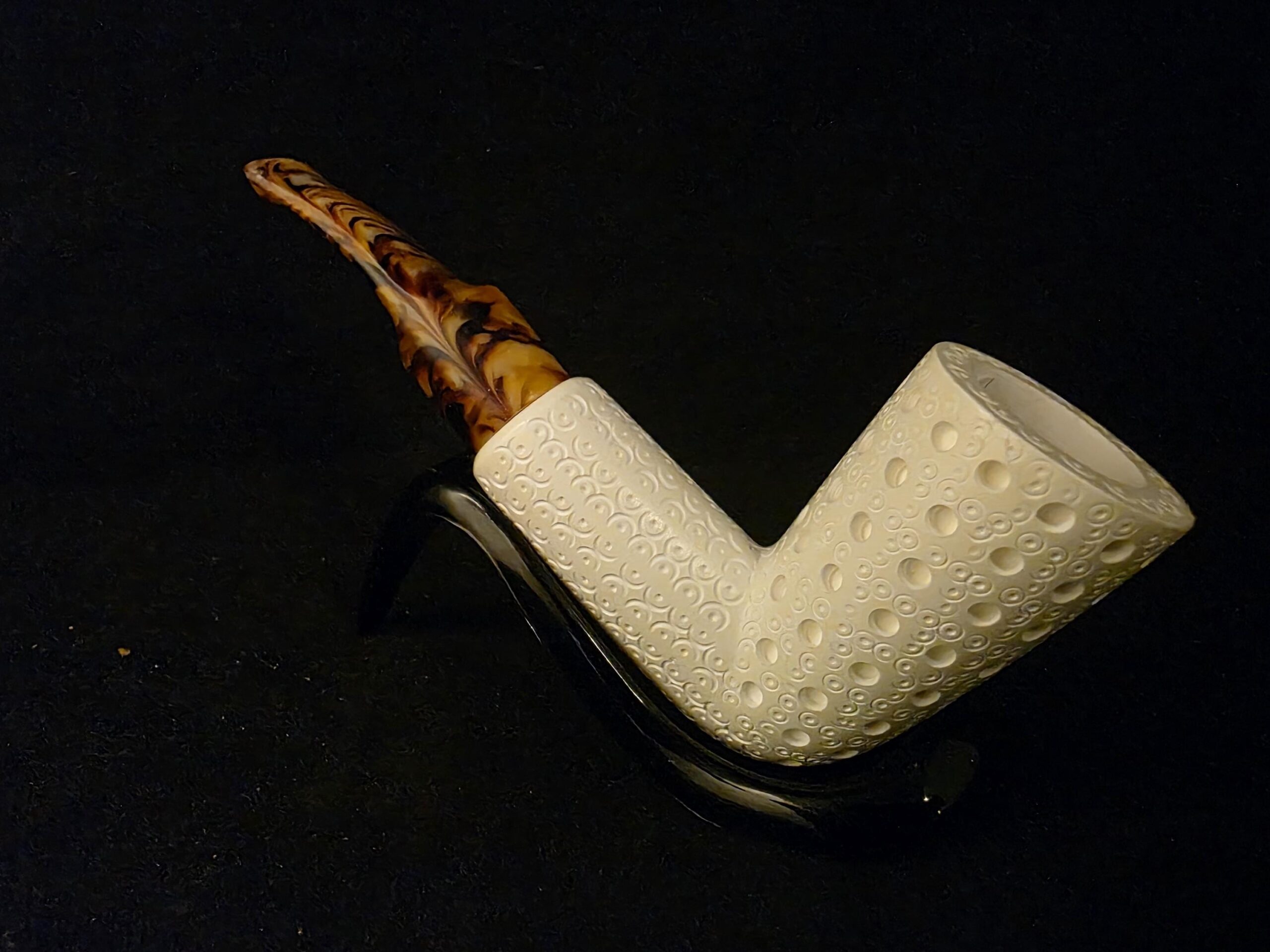 Special Depicted Meerschaum Pipe, Fitted Case Block Meerschaum