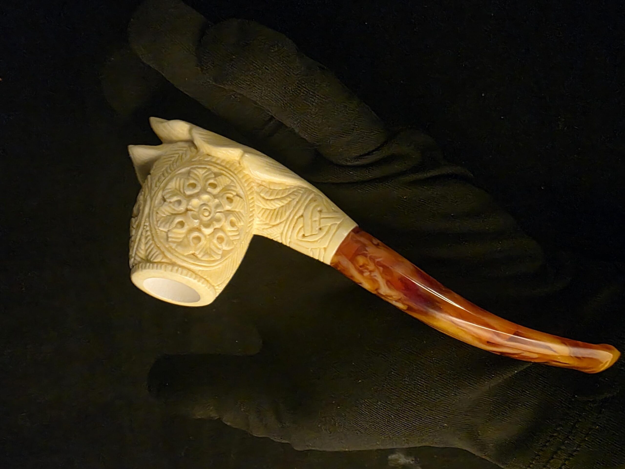Special Leaf Relief Design Meerschaum Pipe, Block Meerschaum, Fitted Case - Image 8