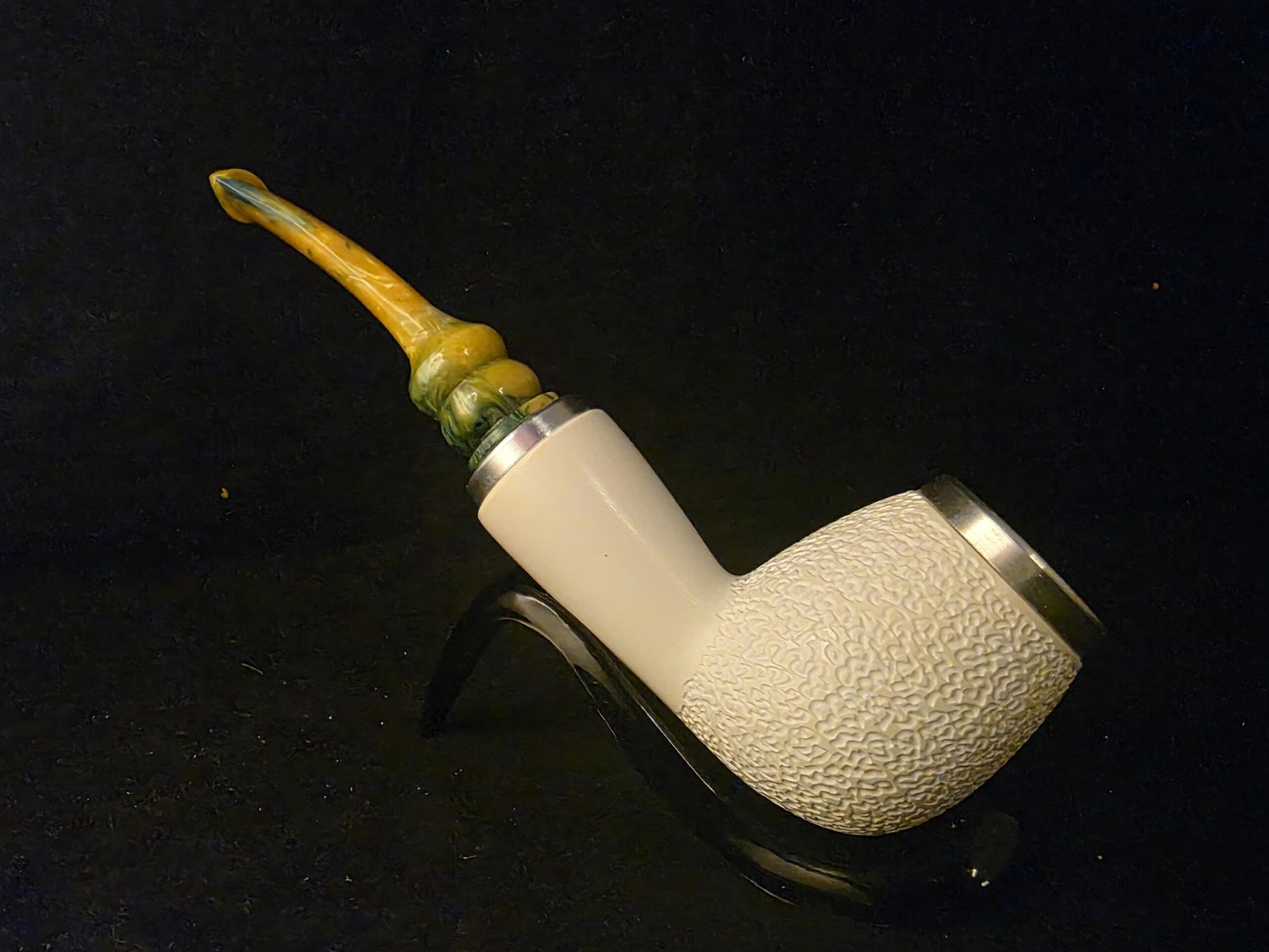 Rustic Apple Design Meerschaum Pipe, Special Push Pull Stem Design, Reverse Calabash Chamber, Fitted Case, Double Metal ring