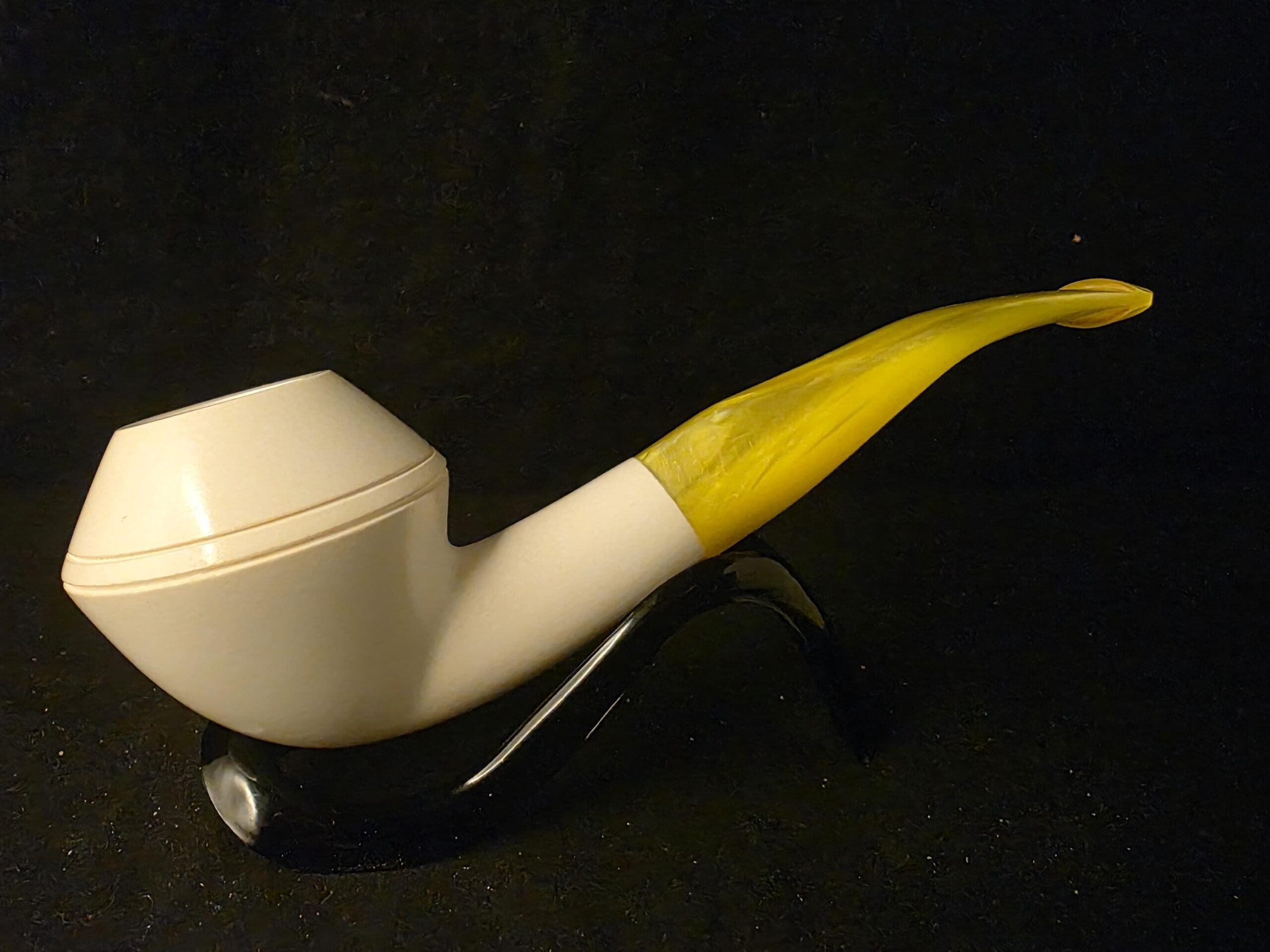 Smooth Bulldog Meerschaum Pipe, Fitted Case, Block Meerschaum, Seafoam, Made in Eskisehir,Turkish Meerschaum - Image 5